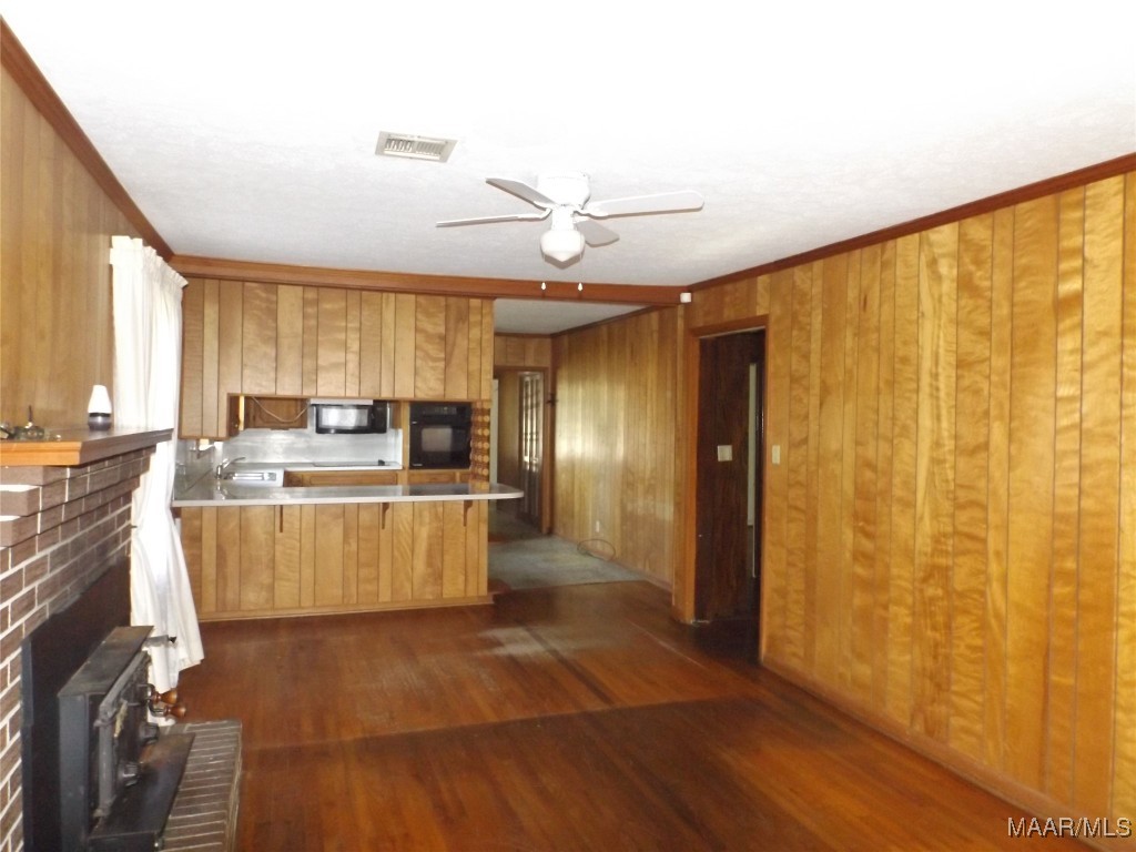 Deatsville, Alabama, 36022, United States, 3 Bedrooms Bedrooms, ,2 BathroomsBathrooms,Residential,For Sale,1834552
