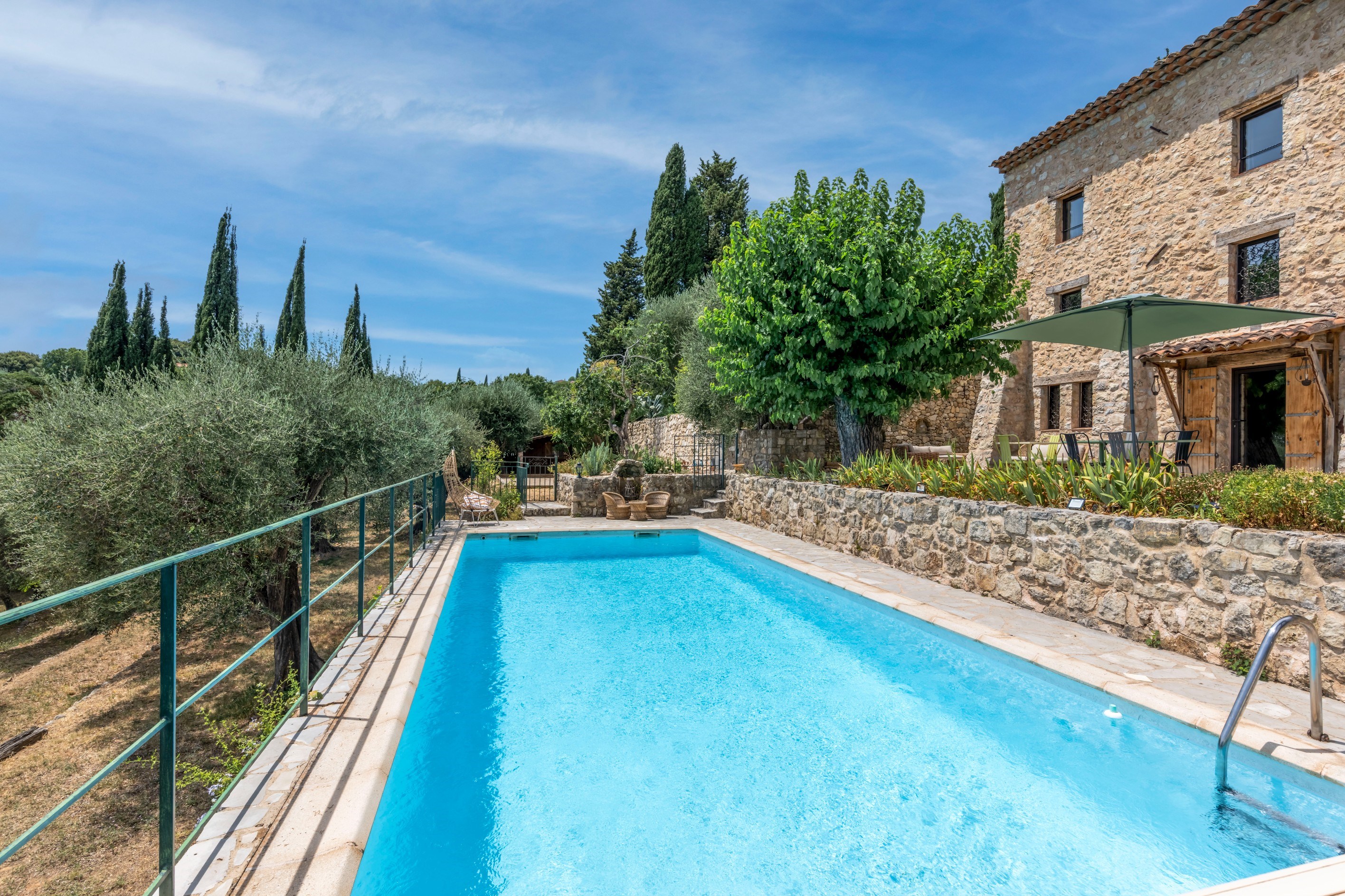  Spéracèdes, renovated 18th century stone farmhouse for sale with olive grove, d… - 物件實景