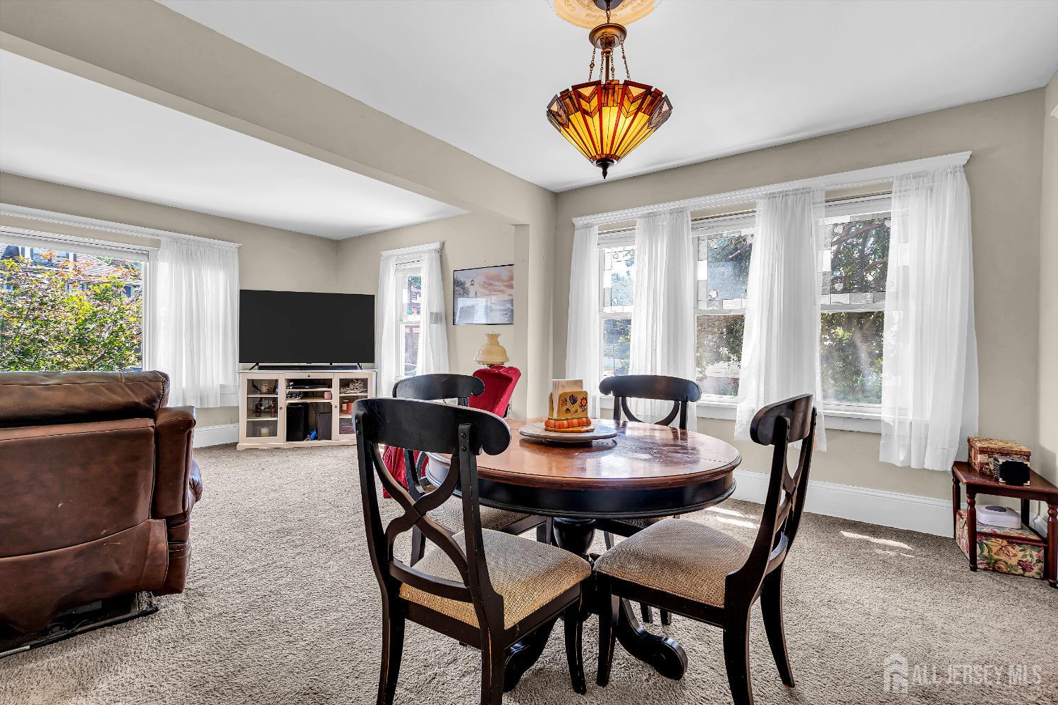 Woodbridge Proper, New Jersey, 07095, United States, 5 Bedrooms Bedrooms, ,2 BathroomsBathrooms,Residential,For Sale,1906051