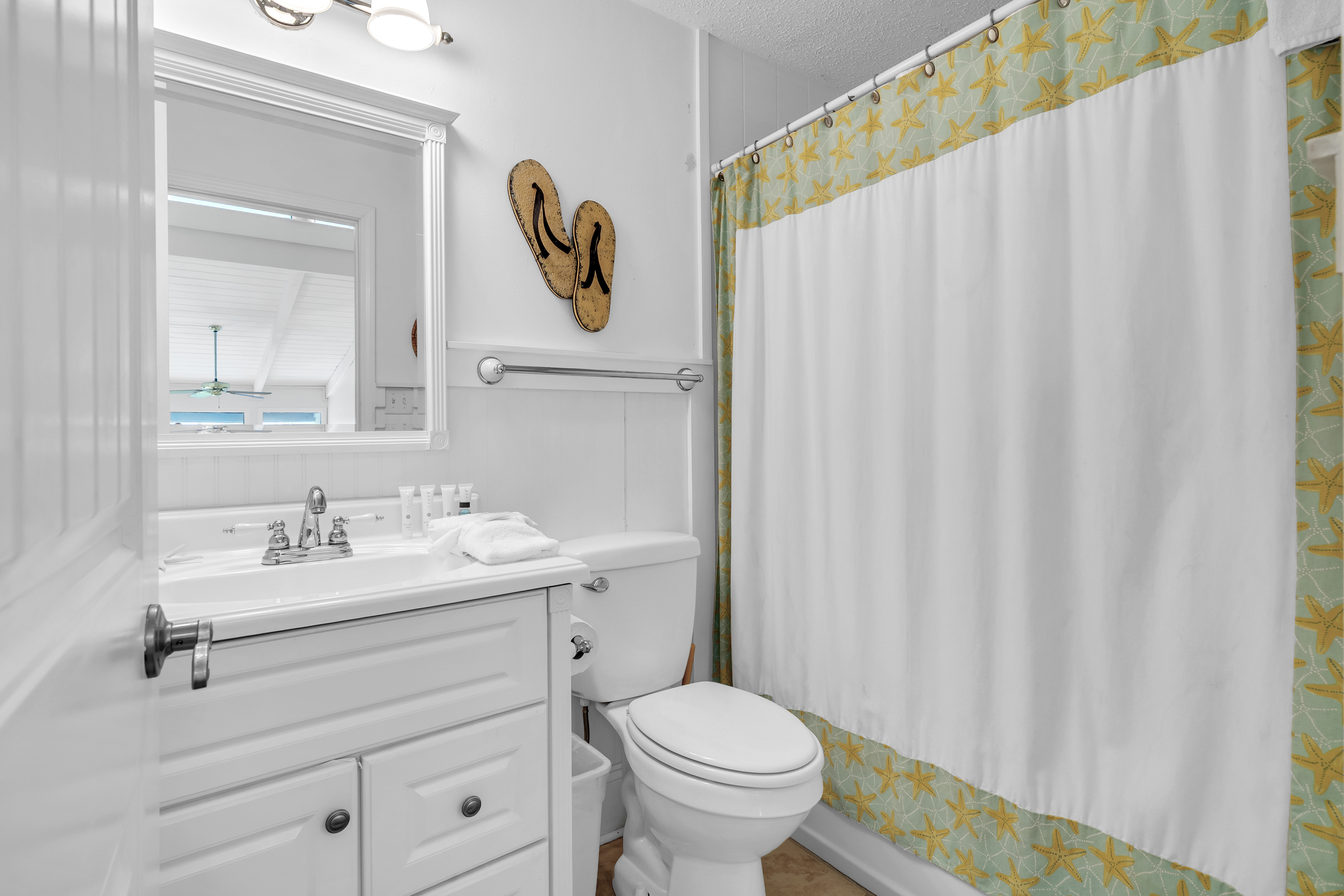  Panama City Beach Townhouse with Private Beach Access & Rental-Ready Appeal - 物件實景
