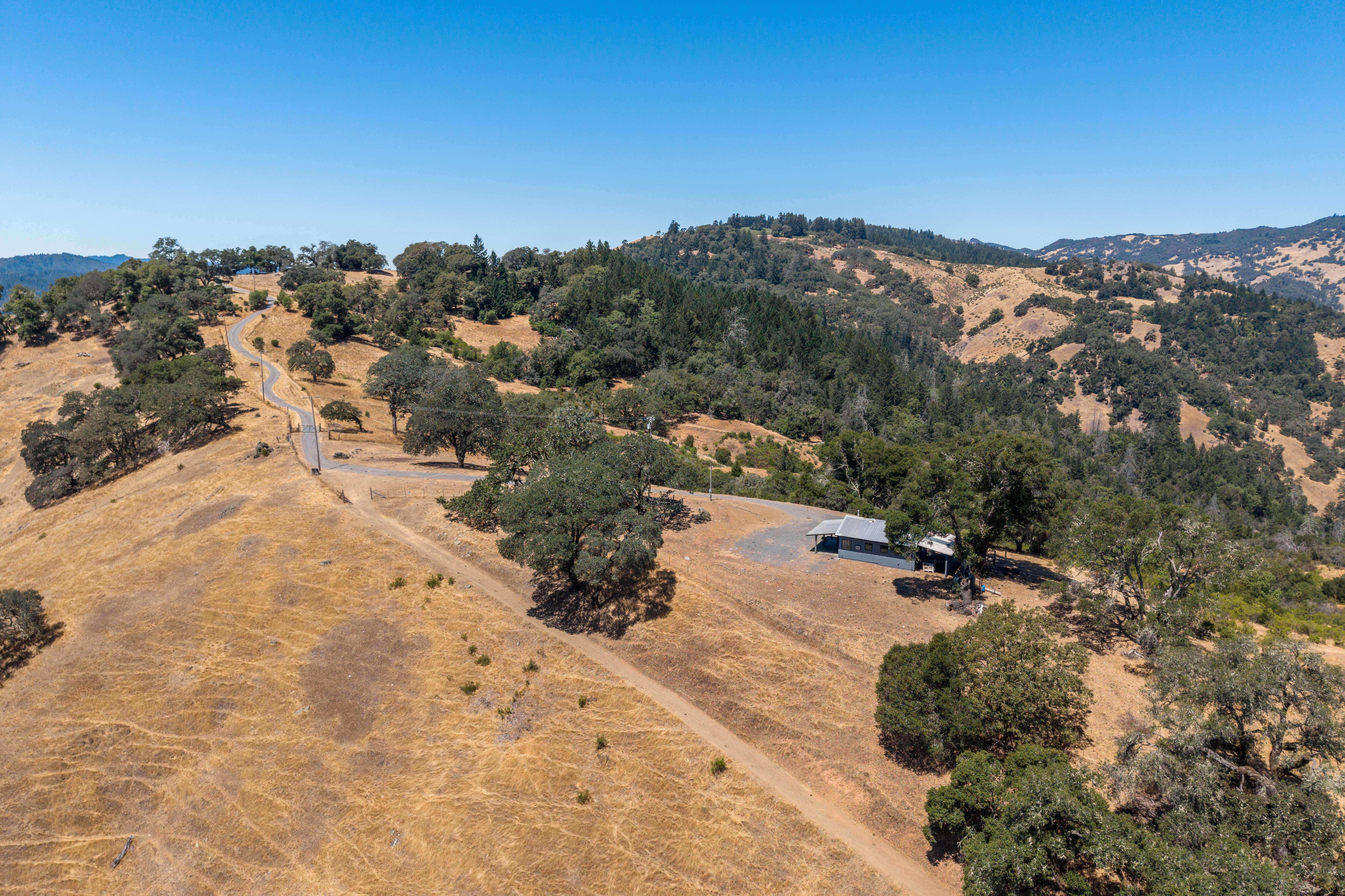 18115 Highlands Ridge Road, Yorkville, CA 95494 - 物件實景