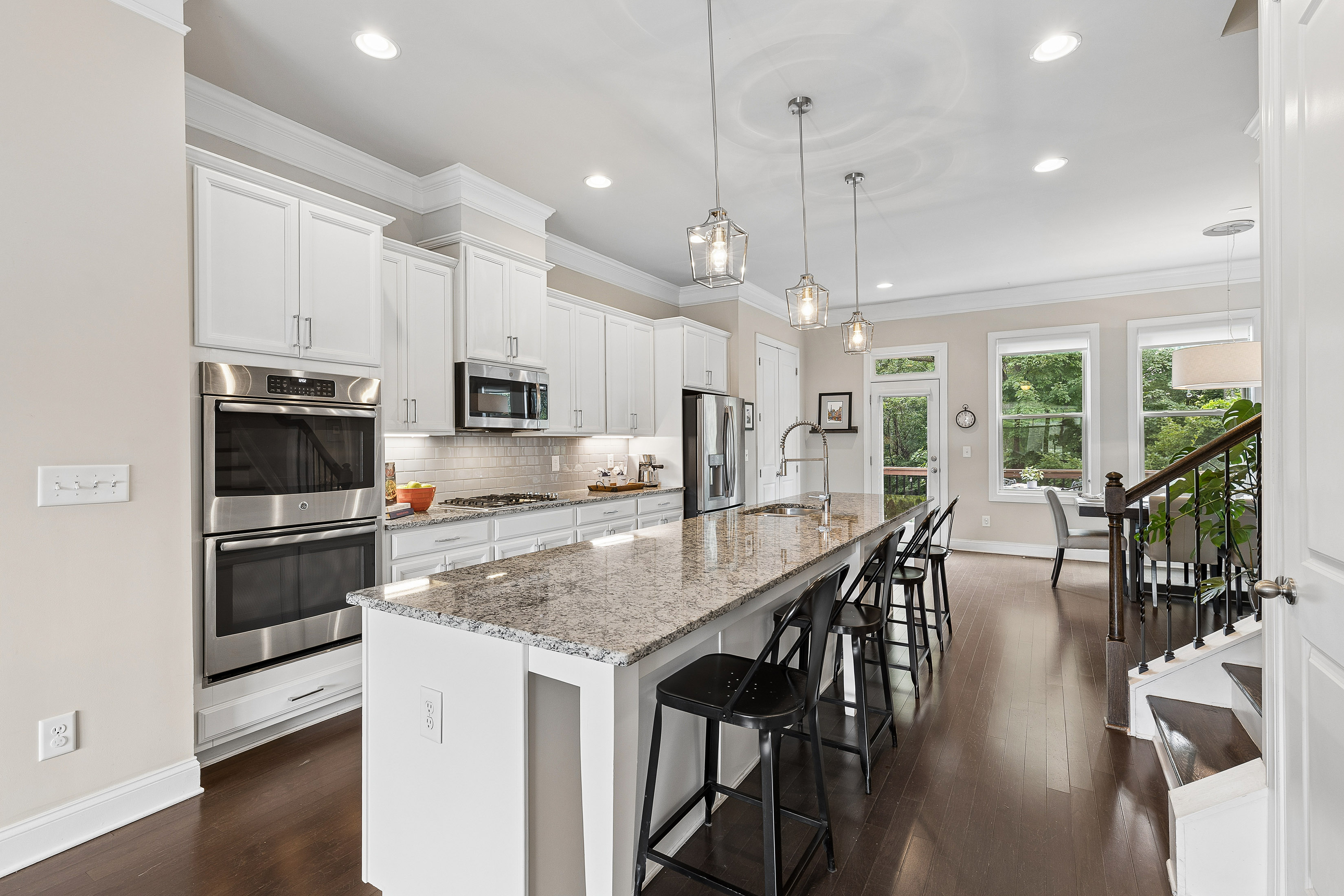  Exceptional Gated Townhome Near Vibrant Downtown Chamblee - 物件實景