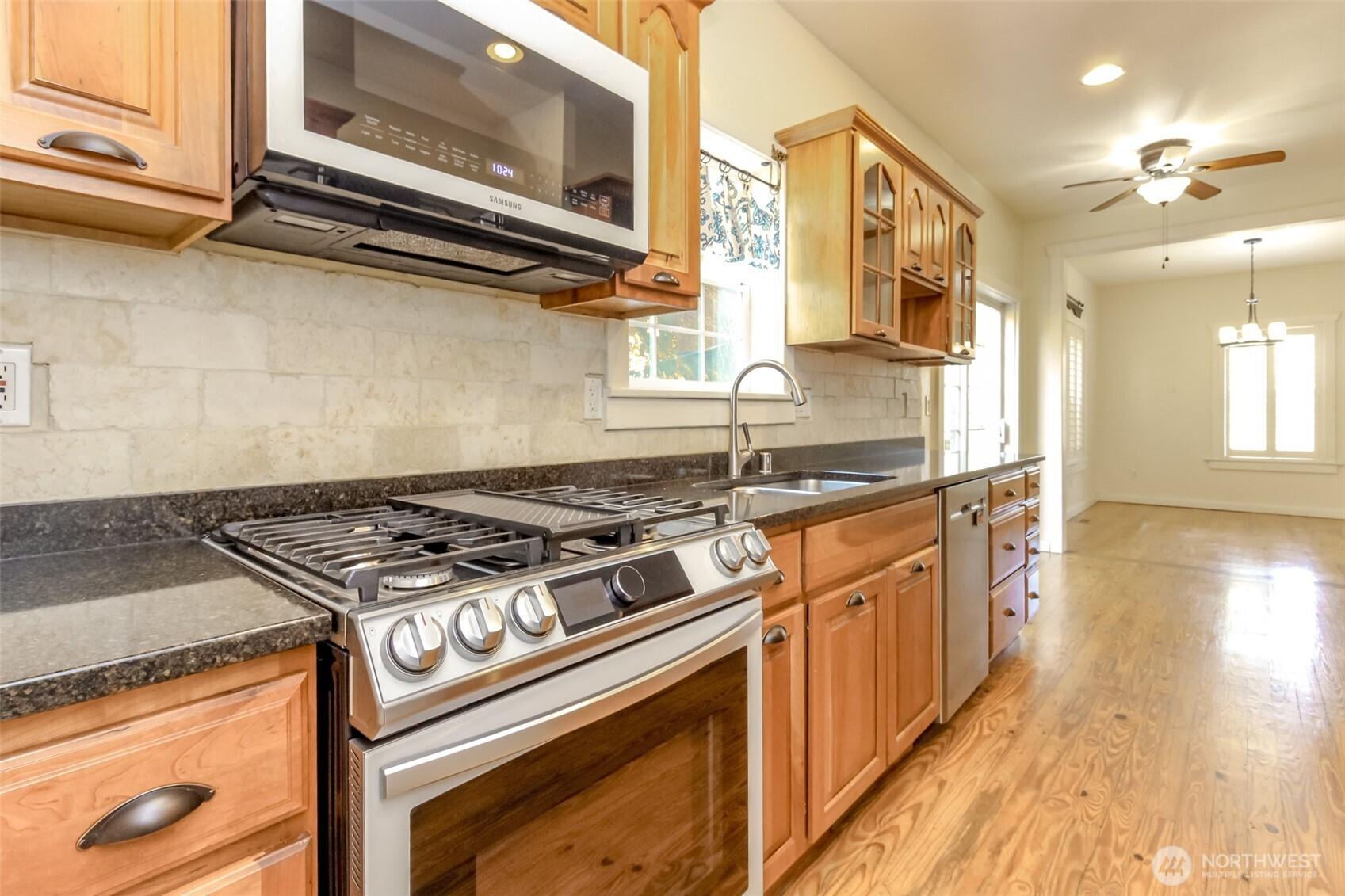 TACOMA, Washington, 98422, United States, 4 Bedrooms Bedrooms, ,3 BathroomsBathrooms,Residential,For Sale,1940753