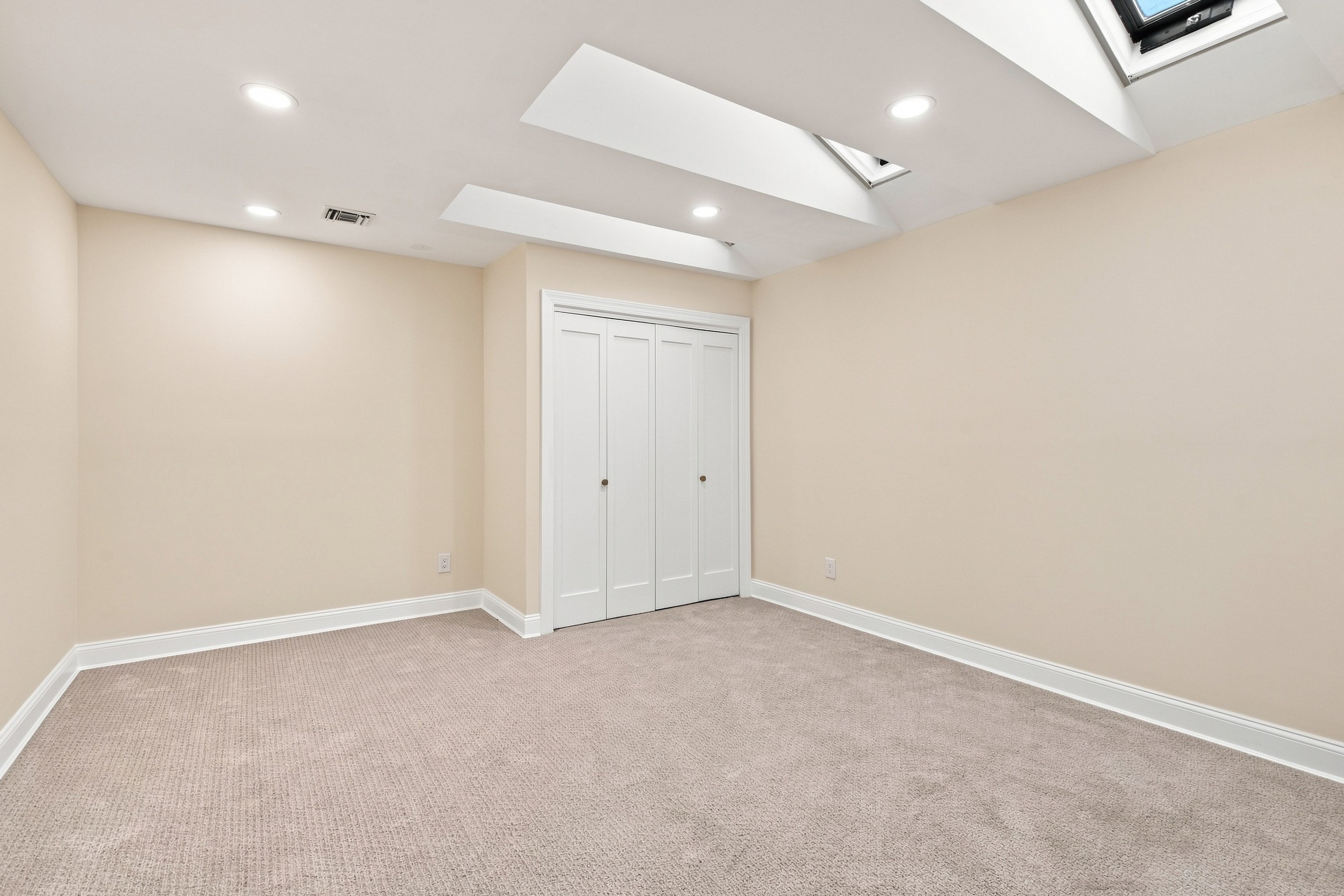  3 Willada Lane, Glen Cove, NY, 11542 - 物件實景