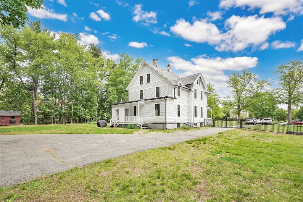 Longmeadow, Massachusetts, 01106, United States, 5 Bedrooms Bedrooms, ,2 BathroomsBathrooms,Residential,For Sale,1819173
