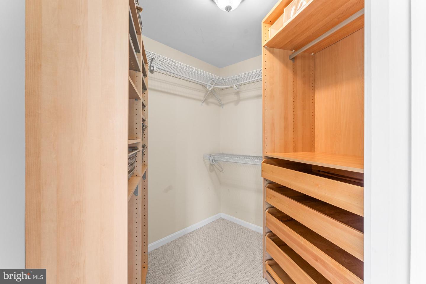 Clinton, Maryland, 20735, United States, 5 Bedrooms Bedrooms, ,5 BathroomsBathrooms,Residential,For Sale,1907711
