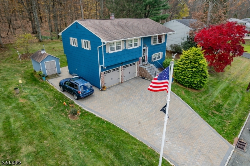 Mount Olive Twp., New Jersey, 07836, United States, 4 Bedrooms Bedrooms, ,2 BathroomsBathrooms,Residential,For Sale,1987785