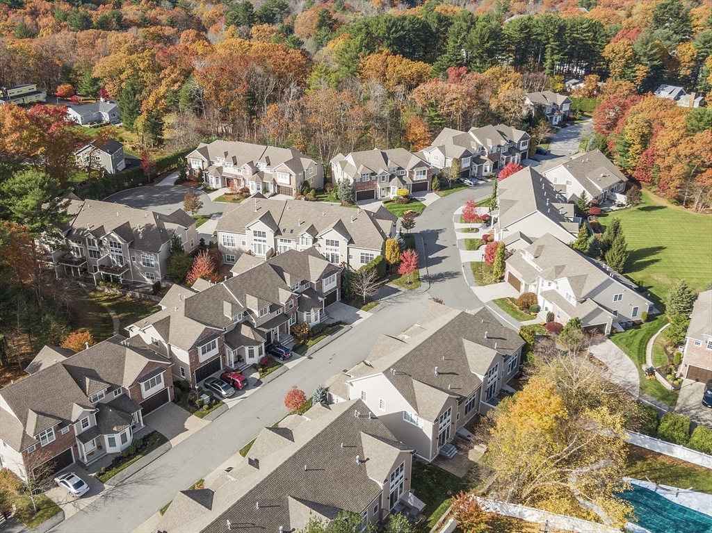 Lynnfield, Massachusetts, 01940, United States, 2 Bedrooms Bedrooms, ,3 BathroomsBathrooms,Residential,For Sale,1991893