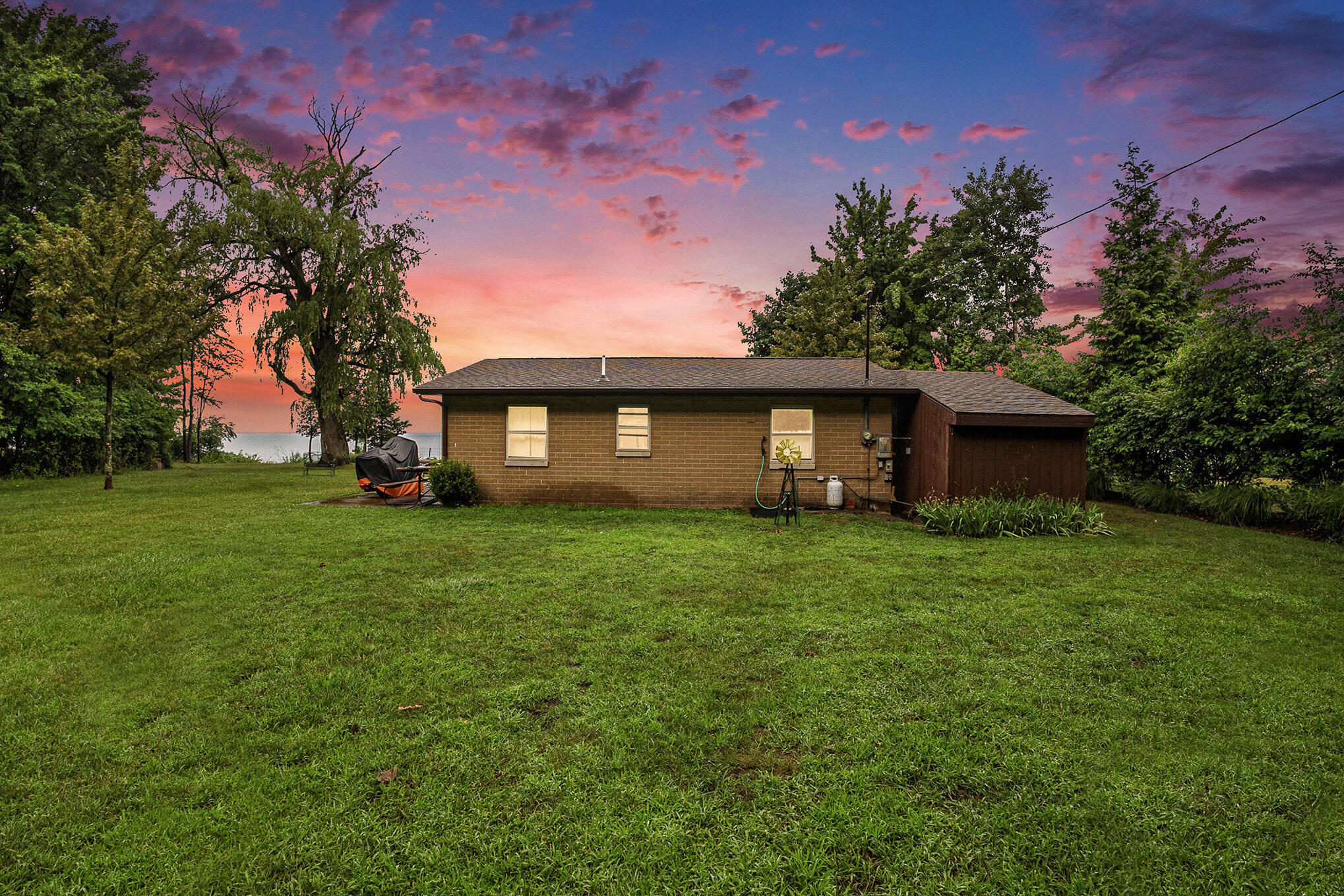 Fennville, Michigan, 49408, United States, 1 Bedroom Bedrooms, ,1 BathroomBathrooms,Residential,For Sale,1976212