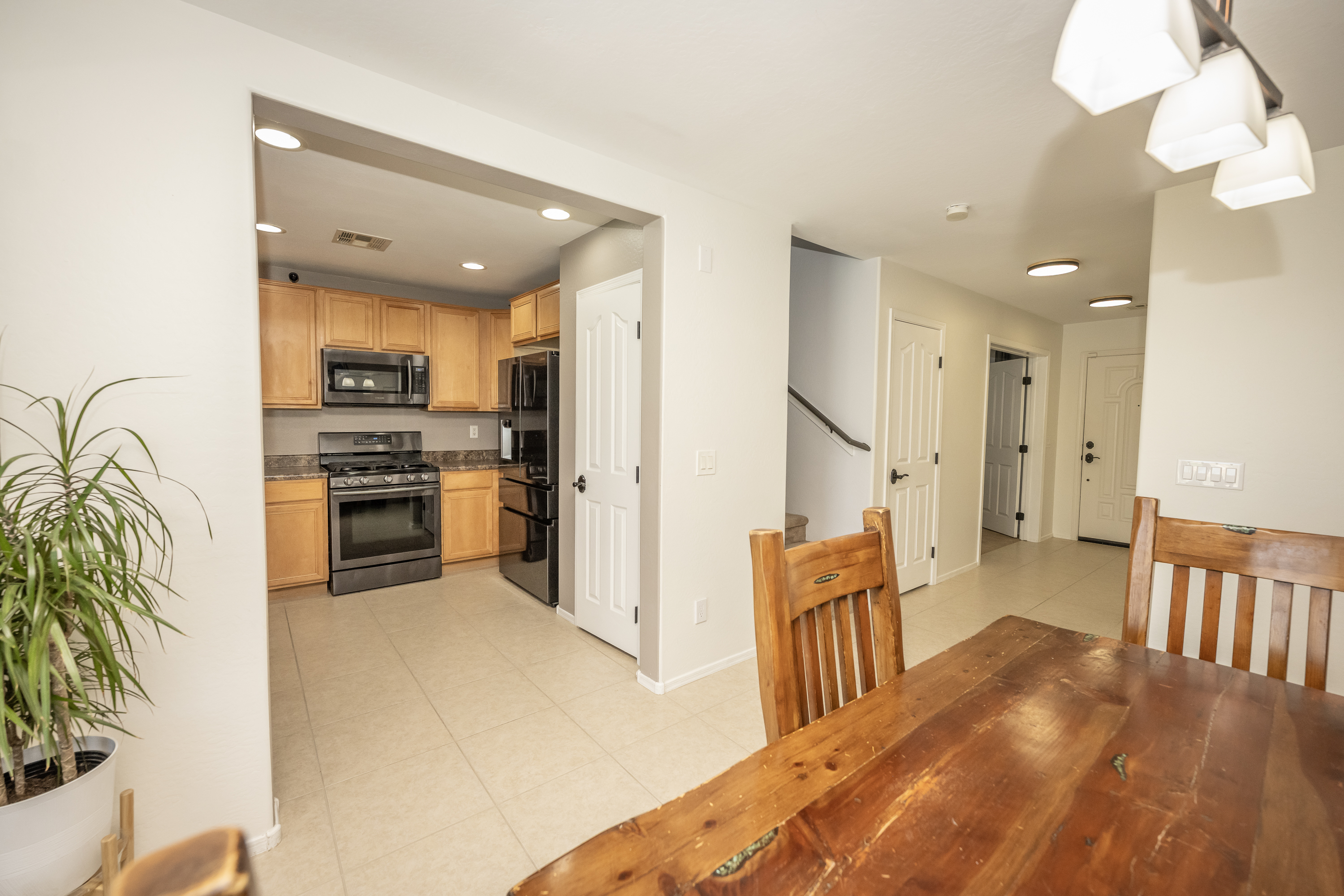 Phoenix, Arizona, 85085, United States, 4 Bedrooms Bedrooms, ,3 BathroomsBathrooms,Residential,For Sale,1869384
