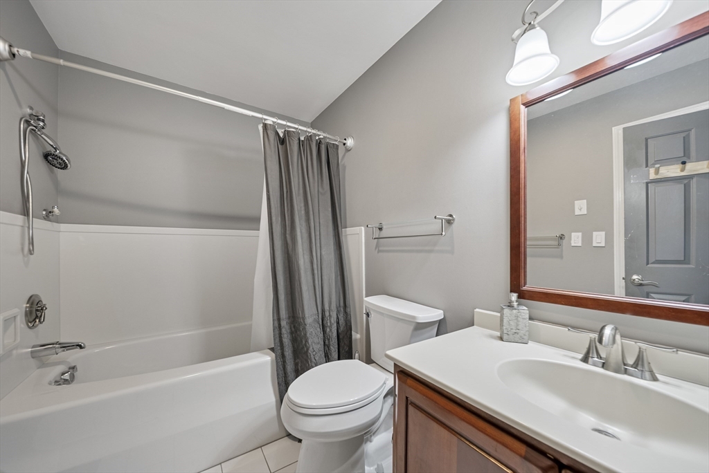 Salem, Massachusetts, 01970, United States, 3 Bedrooms Bedrooms, ,3 BathroomsBathrooms,Residential,For Sale,1990420