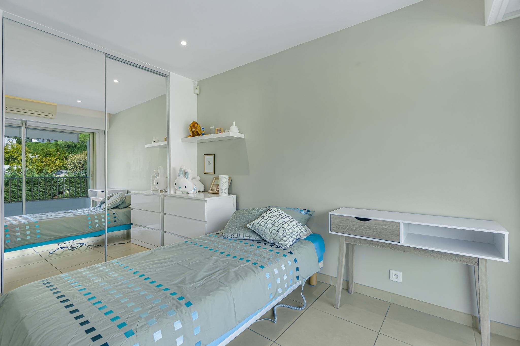  Panoramic Sea View – Elegant Renovated Three-Bedroom Apartment in a Prestigious… - 物件實景