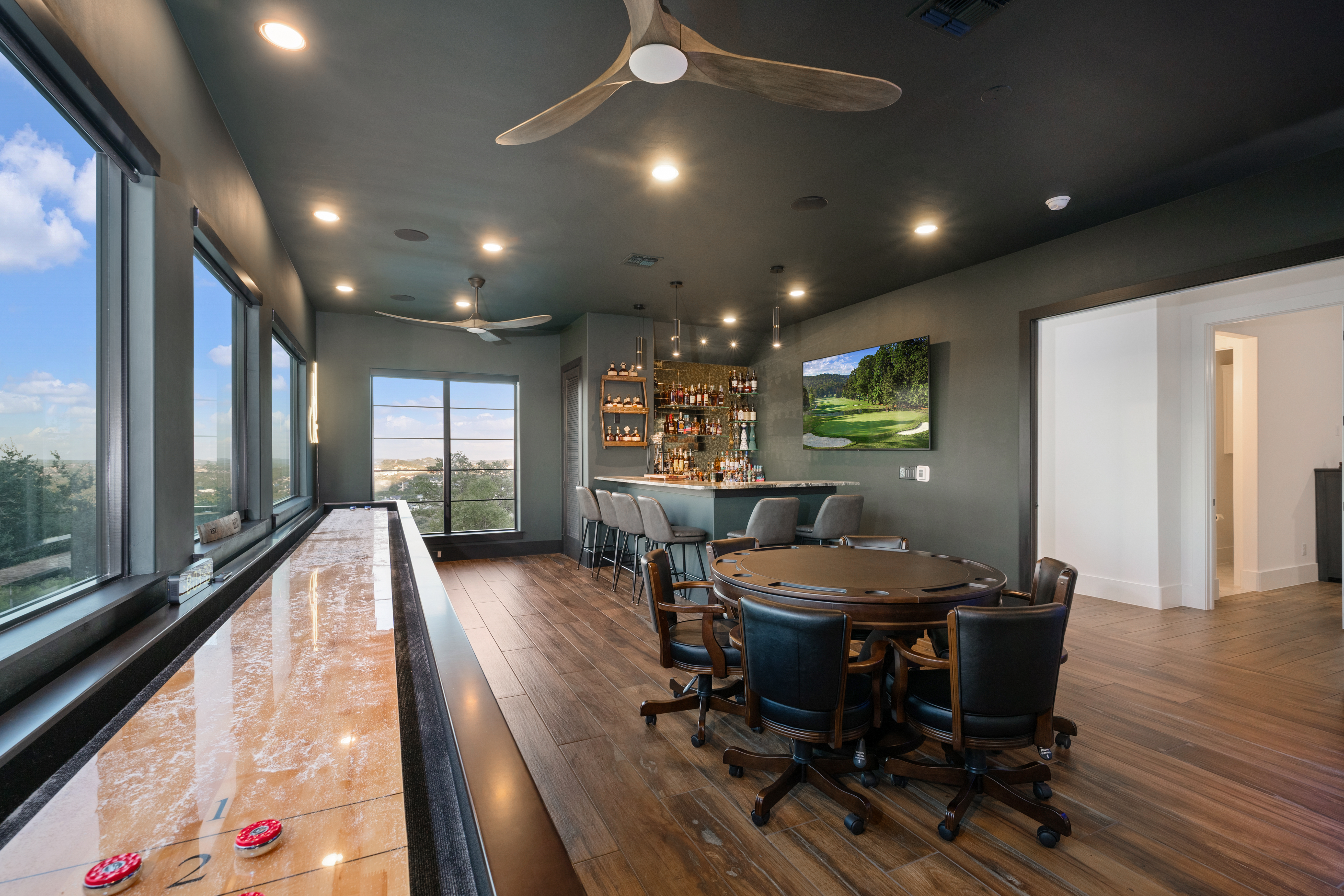  Panoramic Views and Luxury Living - 物件實景