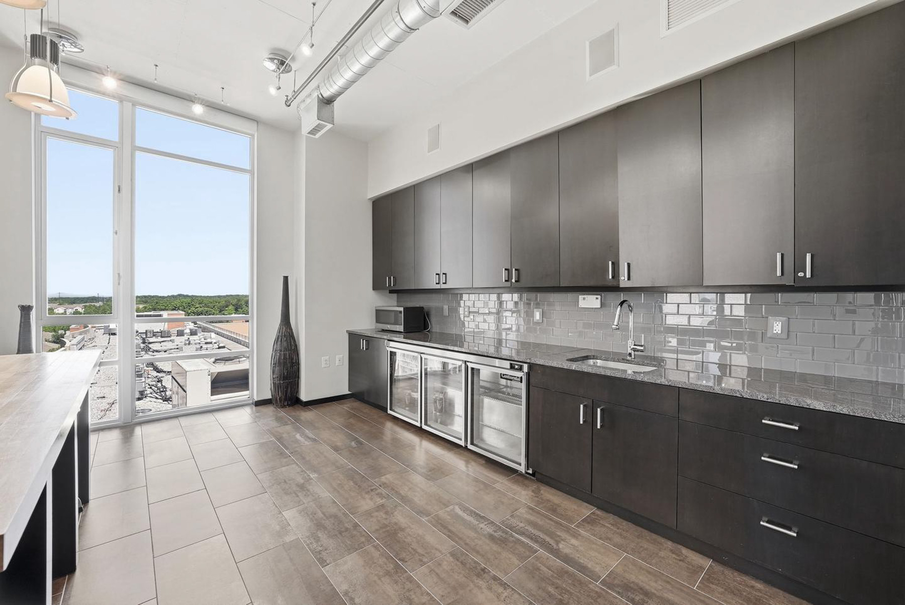  12025 New Dominion Parkway, Reston, VA, 20190 - 物件實景