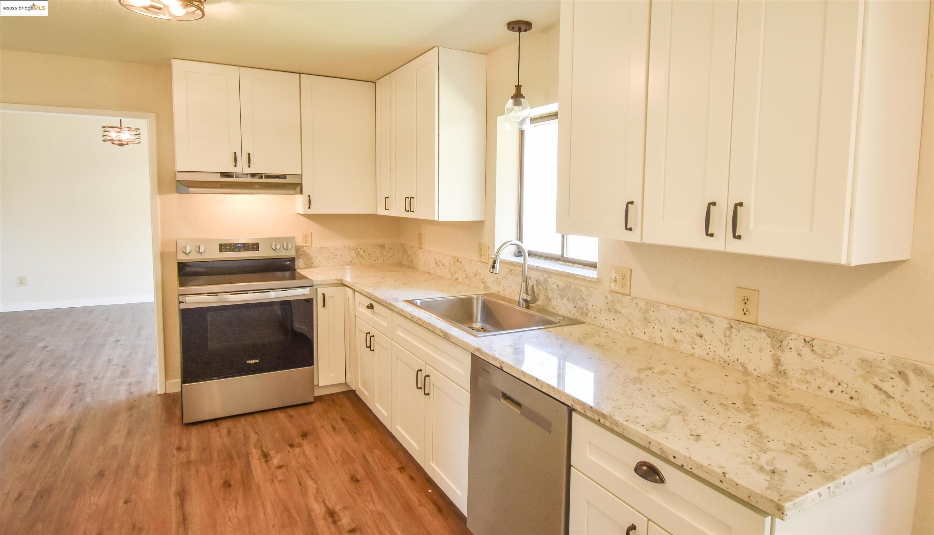 Jamestown, California, 95327, United States, 3 Bedrooms Bedrooms, ,2 BathroomsBathrooms,Residential,For Sale,1970906