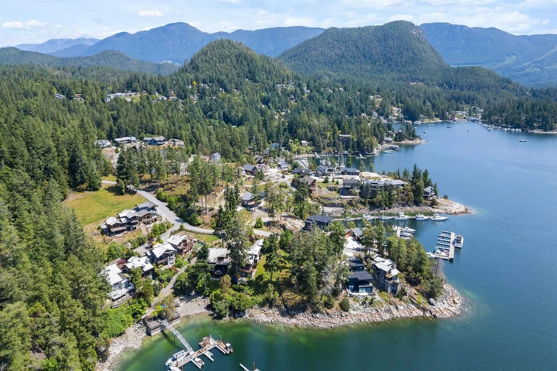  Garden Bay, Sunshine Coast - 物件實景