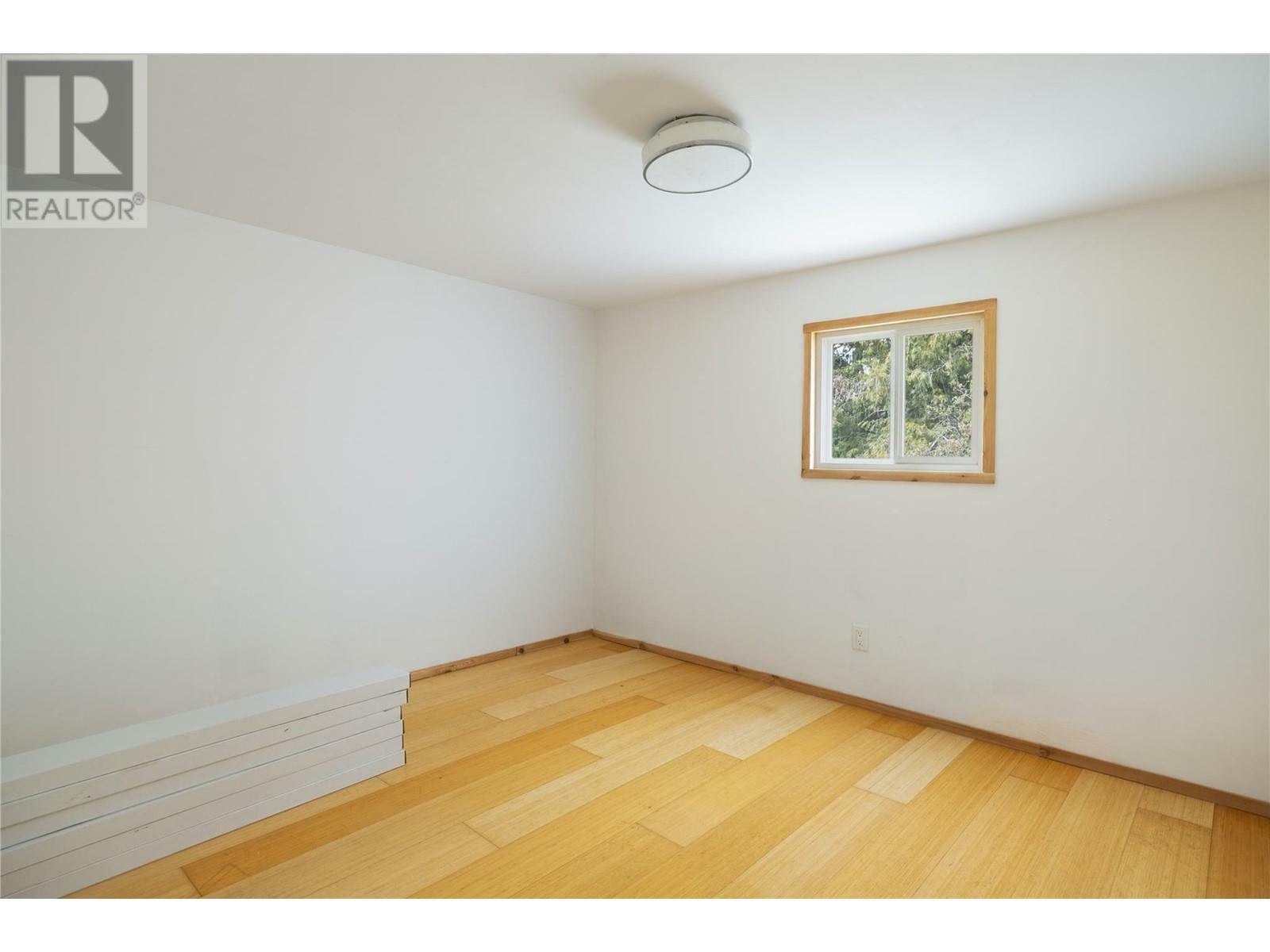 LUMBY, British Columbia, V0E 2G1, CA, 3 Bedrooms Bedrooms, ,2 BathroomsBathrooms,Residential,For Sale,1838285