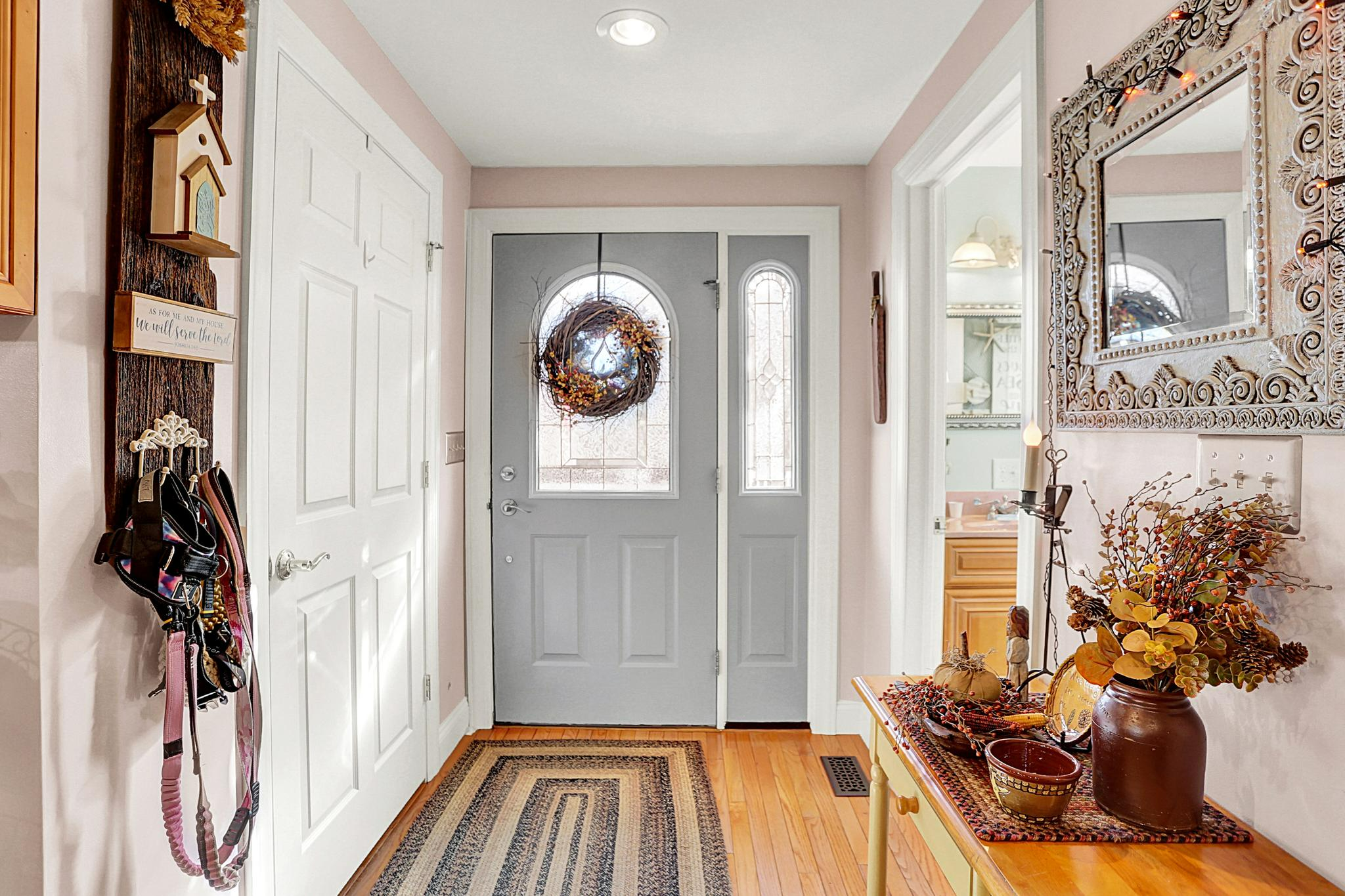 Thompsontown, Pennsylvania, 17094, United States, 4 Bedrooms Bedrooms, ,3 BathroomsBathrooms,Residential,For Sale,1981637