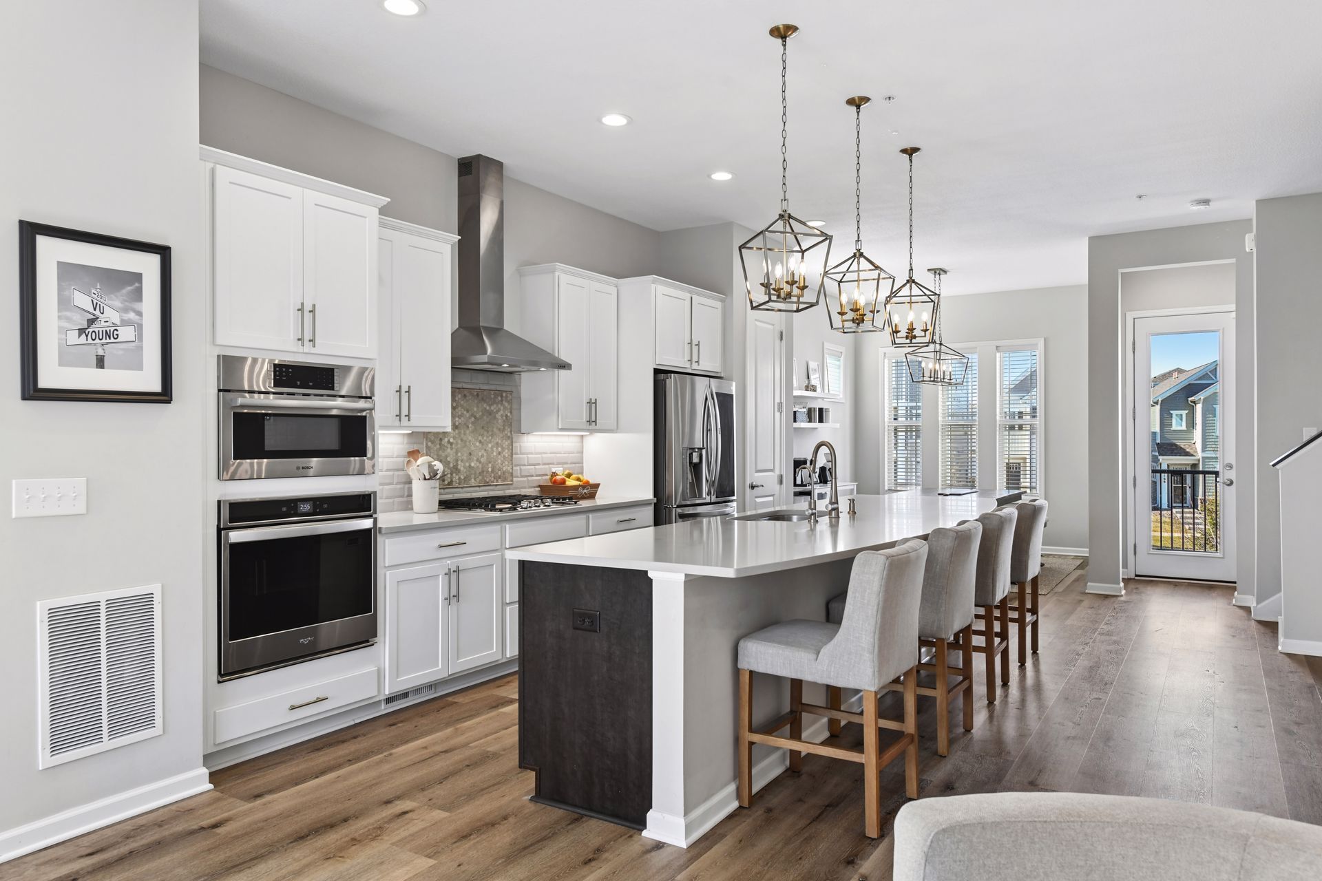  Refined Living in Prime Location - 物件實景