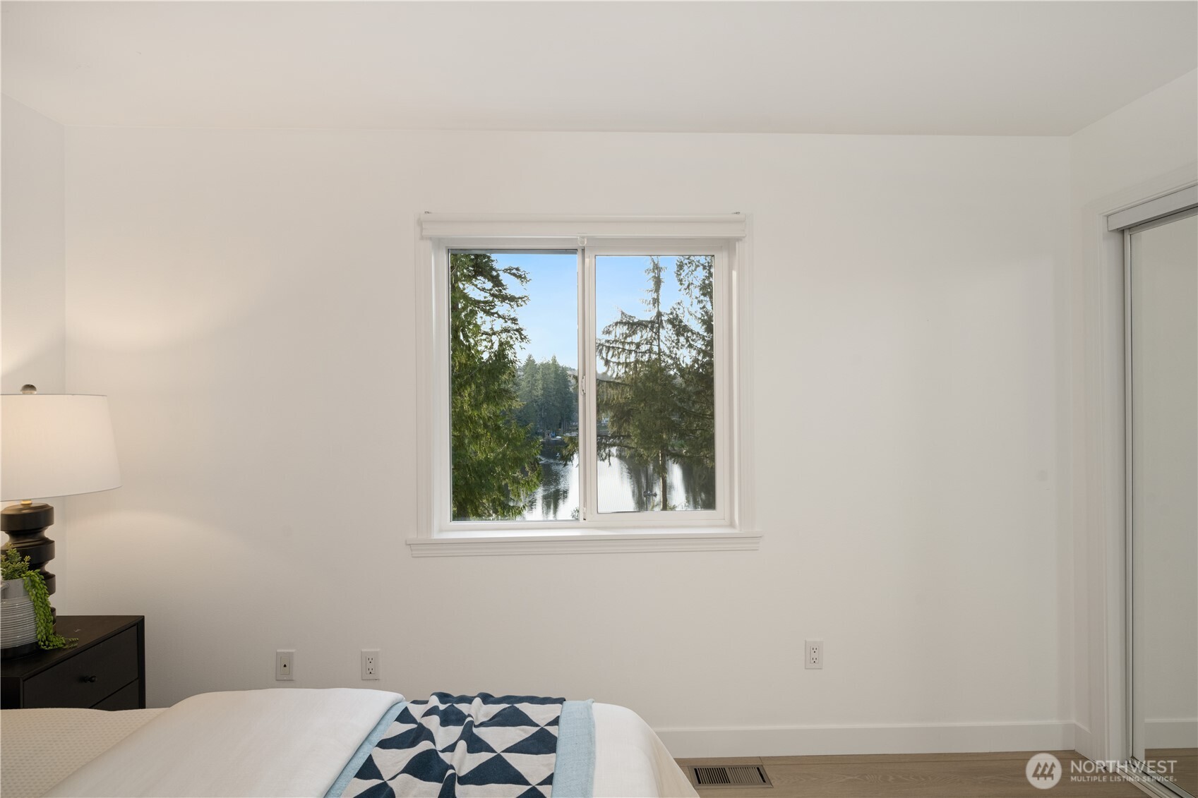Carnation, Washington, 98014, United States, 4 Bedrooms Bedrooms, ,3 BathroomsBathrooms,Residential,For Sale,1896701