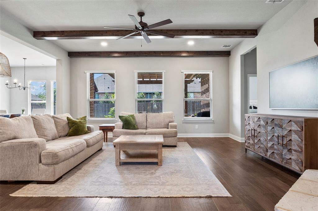 Ovilla, Texas, 75154, United States, 4 Bedrooms Bedrooms, ,4 BathroomsBathrooms,Residential,For Sale,1976541