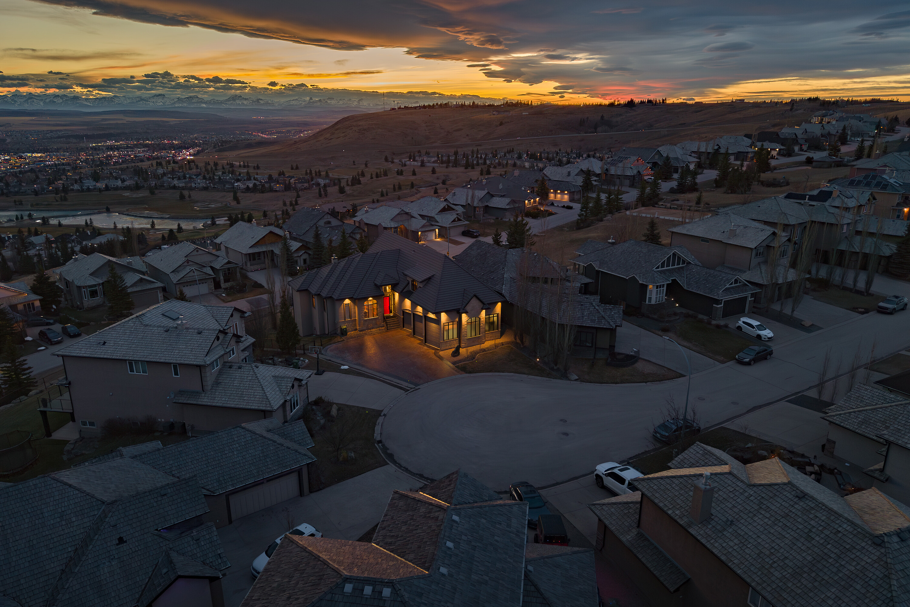  Elevated Mountain View Living - 物件實景