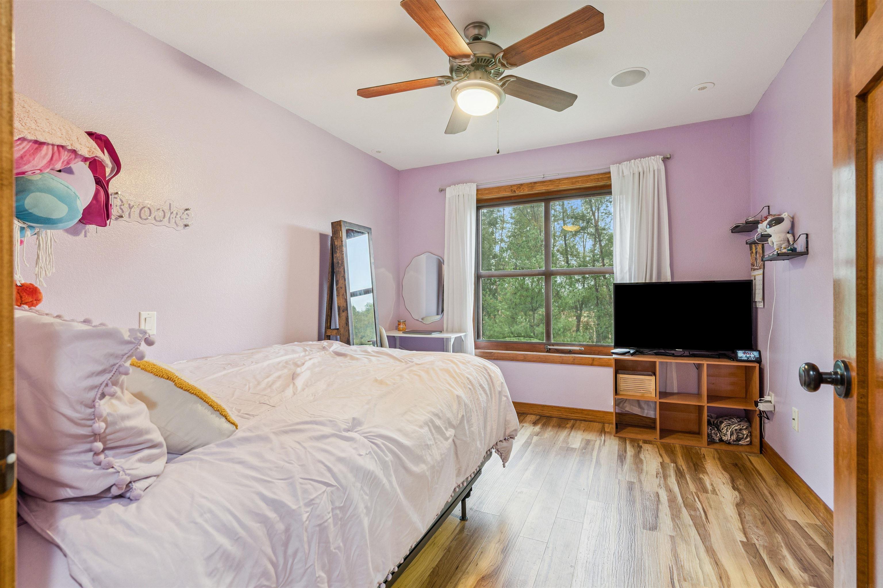 Waverly, Iowa, 50677, United States, 4 Bedrooms Bedrooms, ,4 BathroomsBathrooms,Residential,For Sale,1974808