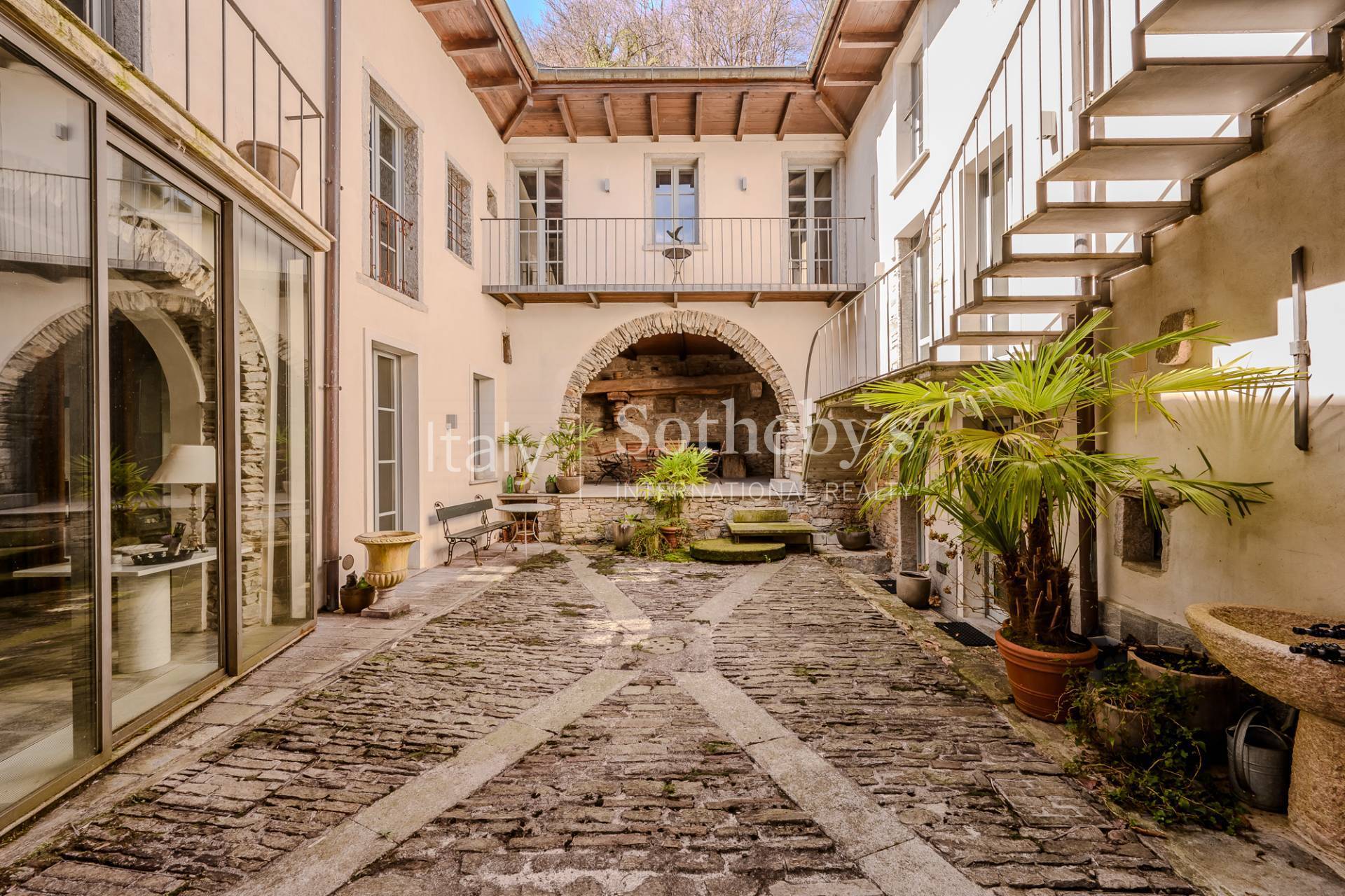  Historic residence on Lake Maggiore, just a few km from Switzerland - 物件實景