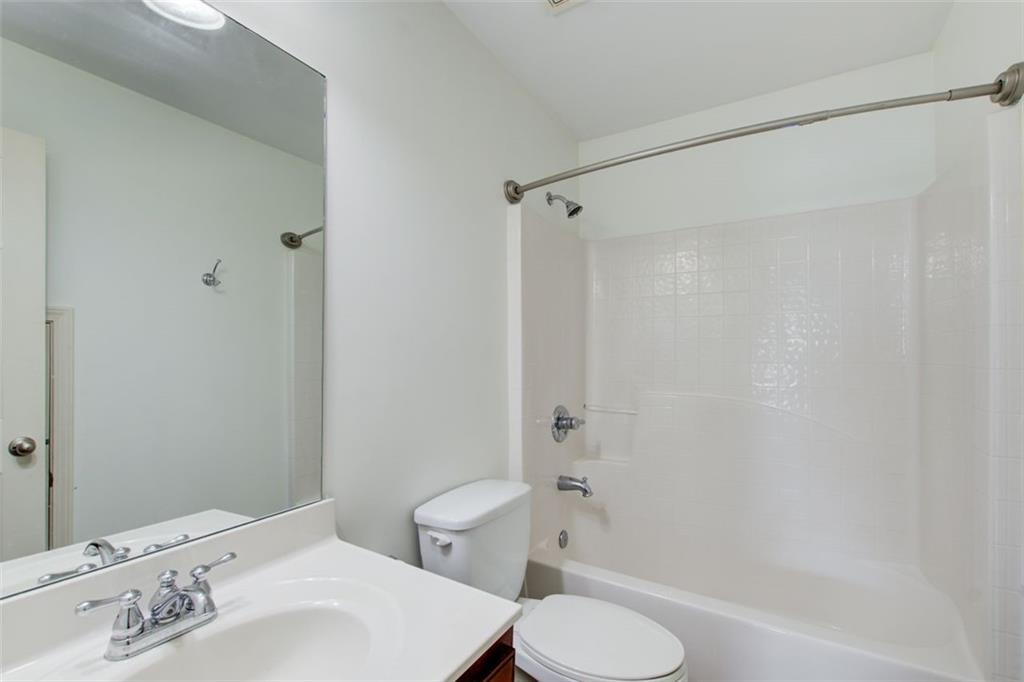 Buford, Georgia, 30518, United States, 4 Bedrooms Bedrooms, ,3 BathroomsBathrooms,Residential,For Sale,1836977