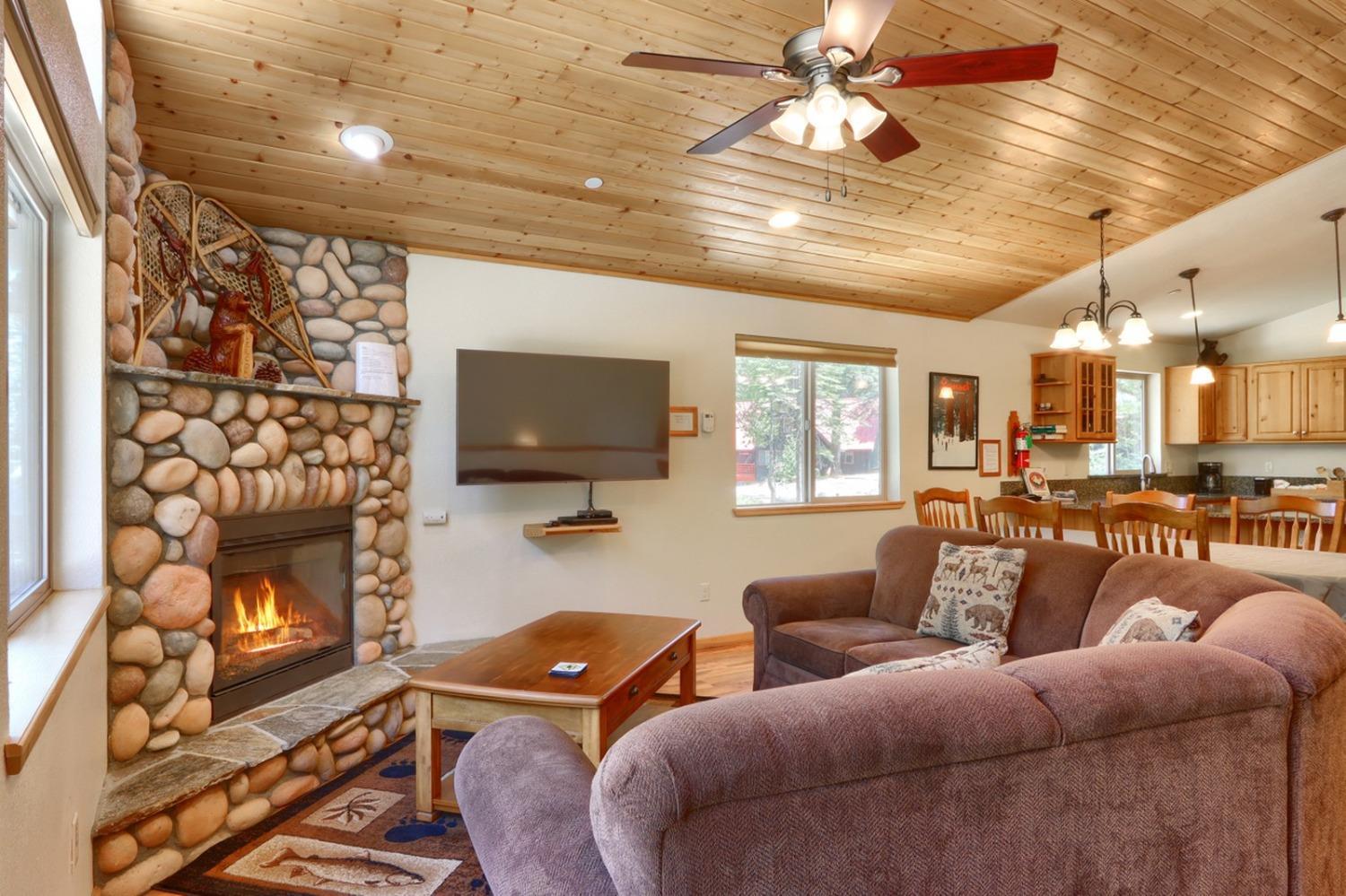 7400 Choke Cherry Lane, Yosemite, California, 95389, United States, 6 Bedrooms Bedrooms, ,4 BathroomsBathrooms,Residential,For Sale,7400 Choke Cherry Lane,1538846