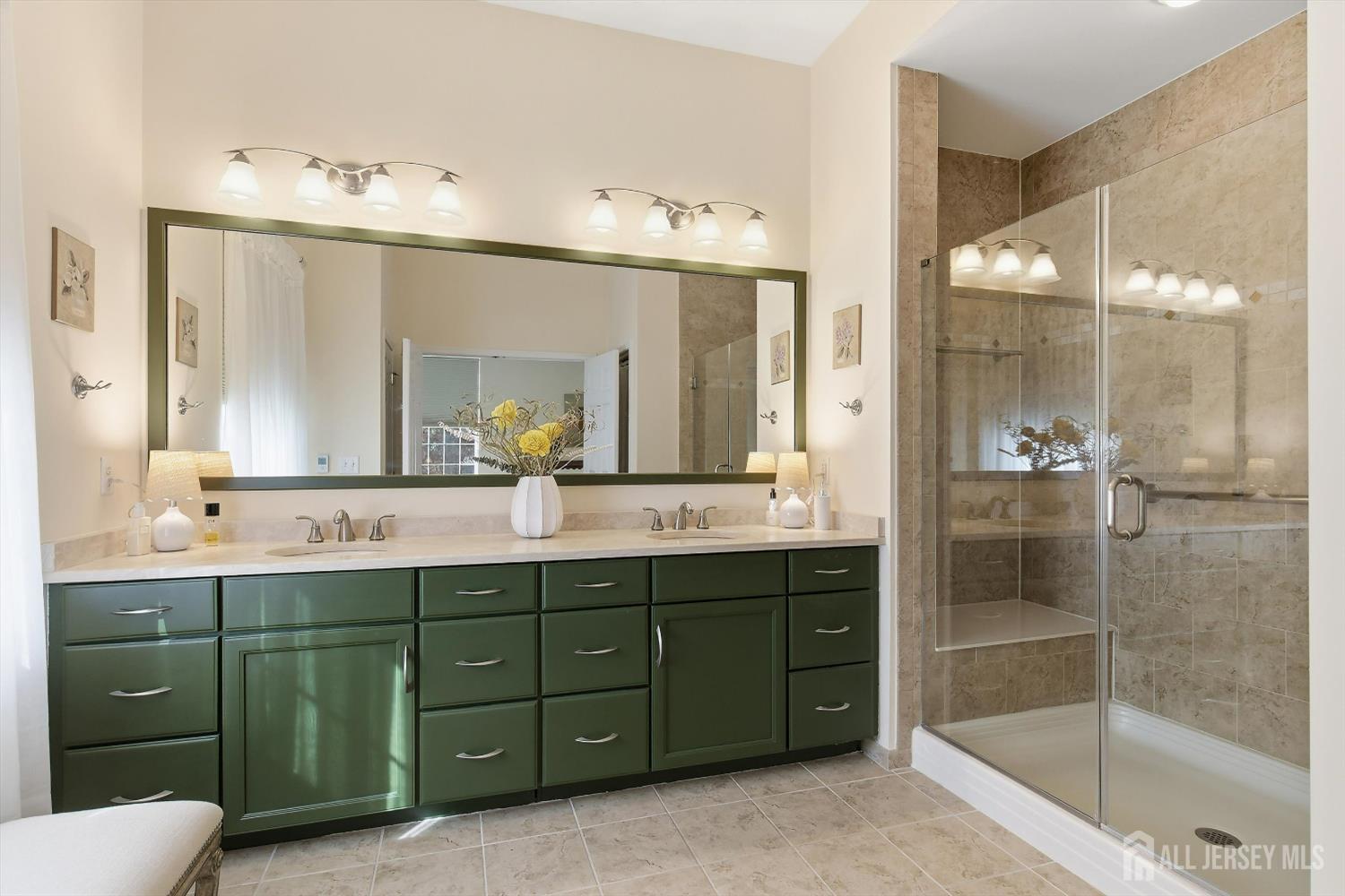 Lacey, New Jersey, 08731, United States, 2 Bedrooms Bedrooms, ,2 BathroomsBathrooms,Residential,For Sale,2049460