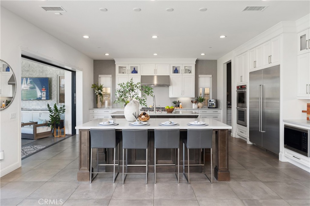 Irvine, California, 92618, United States, 5 Bedrooms Bedrooms, ,6 BathroomsBathrooms,Residential,For Sale,1950608