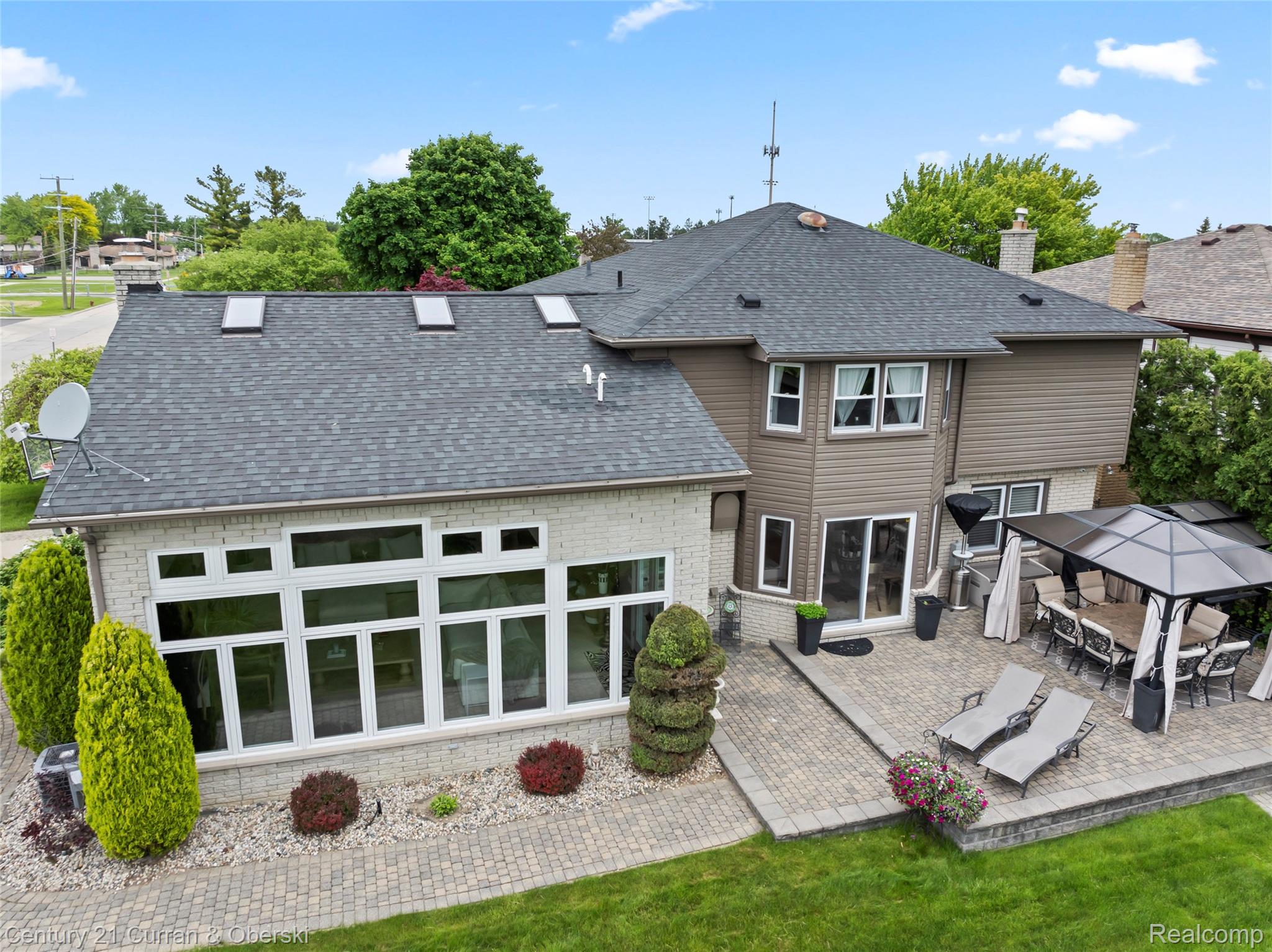 Dearborn Heights, Michigan, 48127, United States, 4 Bedrooms Bedrooms, ,4 BathroomsBathrooms,Residential,For Sale,1905495