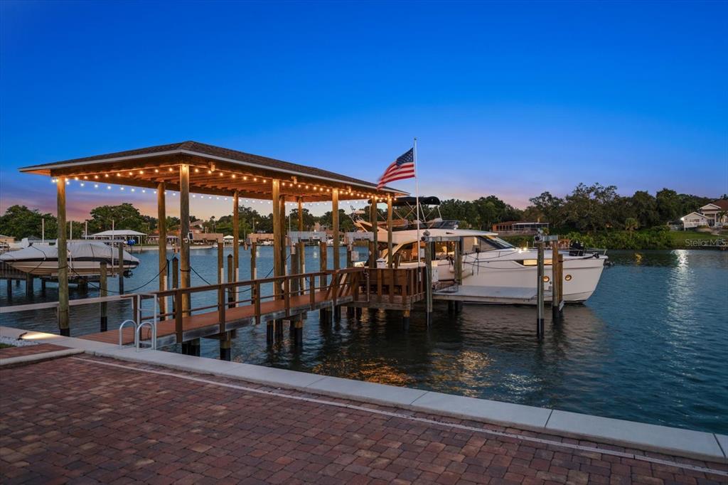 Largo, Florida, 33770, United States, 5 Bedrooms Bedrooms, ,4 BathroomsBathrooms,Residential,For Sale,2002964