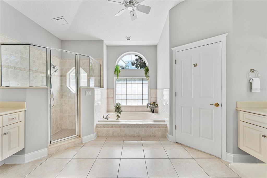 Palm Coast, Florida, 32164, United States, 3 Bedrooms Bedrooms, ,3 BathroomsBathrooms,Residential,For Sale,1891140
