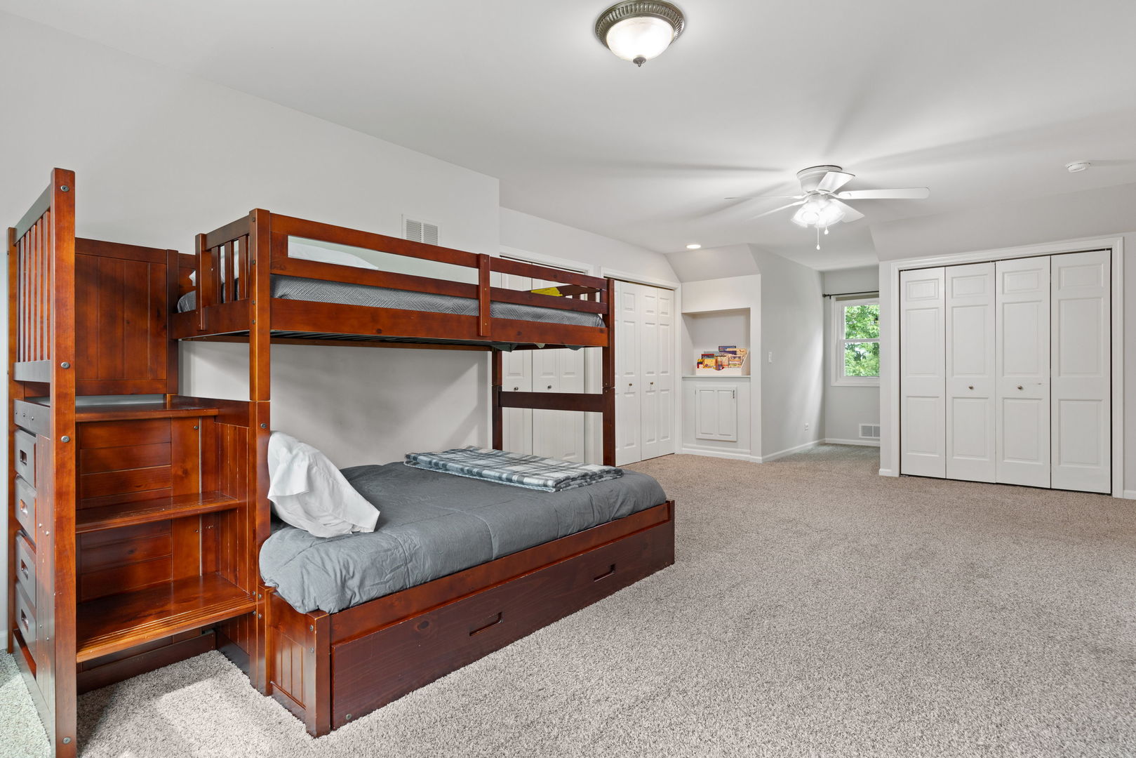 Barrington Hills, Illinois, 60010, United States, 5 Bedrooms Bedrooms, ,5 BathroomsBathrooms,Residential,For Sale,1938528