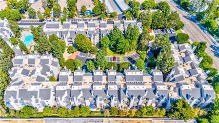 San Pedro, California, 90732, United States, 2 Bedrooms Bedrooms, ,3 BathroomsBathrooms,Residential,For Sale,1974009