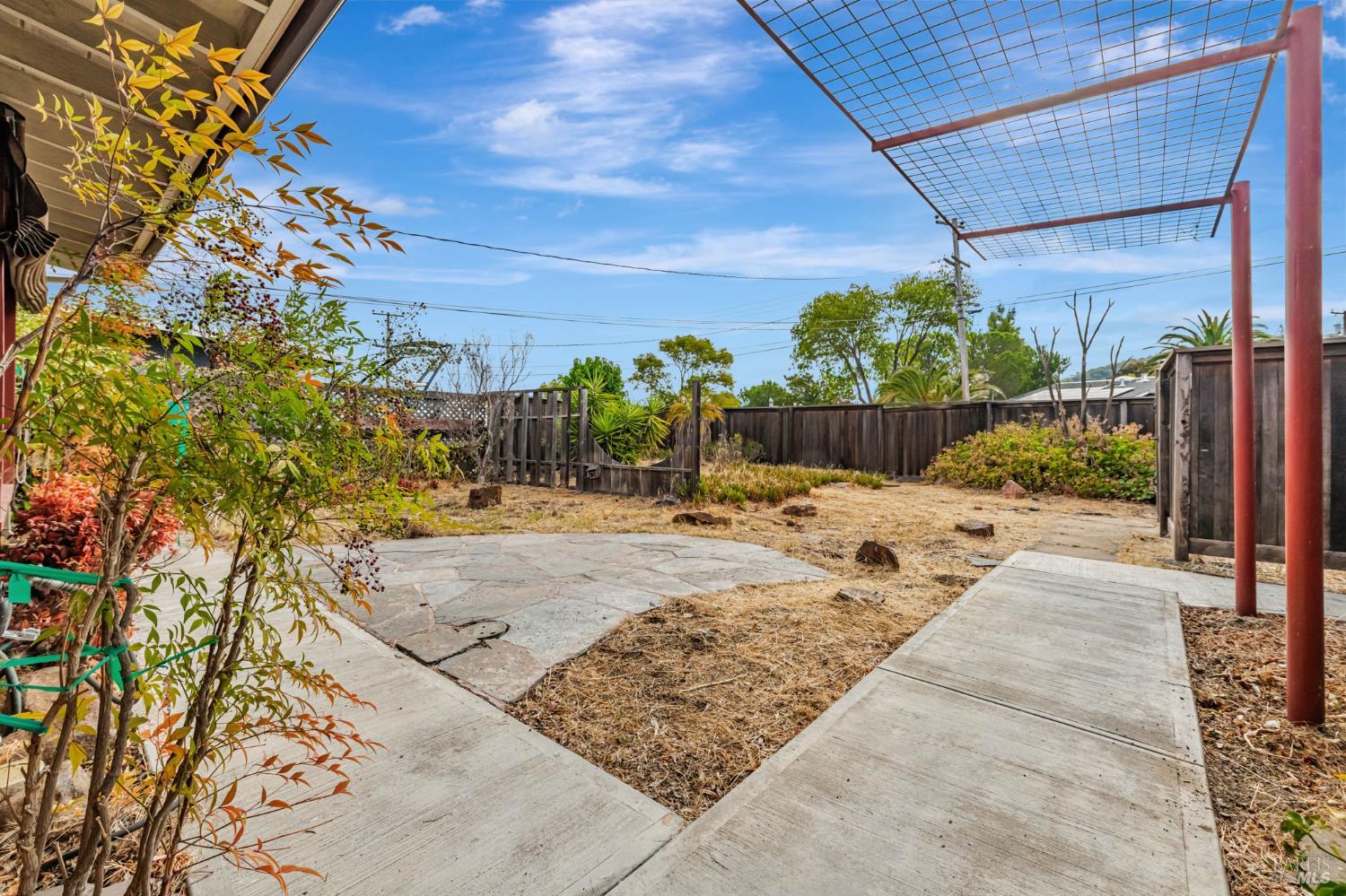 San Rafael, California, 94903, United States, 4 Bedrooms Bedrooms, ,2 BathroomsBathrooms,Residential,For Sale,1939619