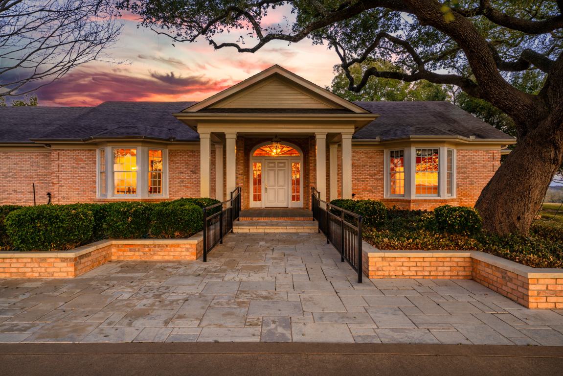 Belton, Texas, 76513, United States, 3 Bedrooms Bedrooms, ,5 BathroomsBathrooms,Residential,For Sale,1883238