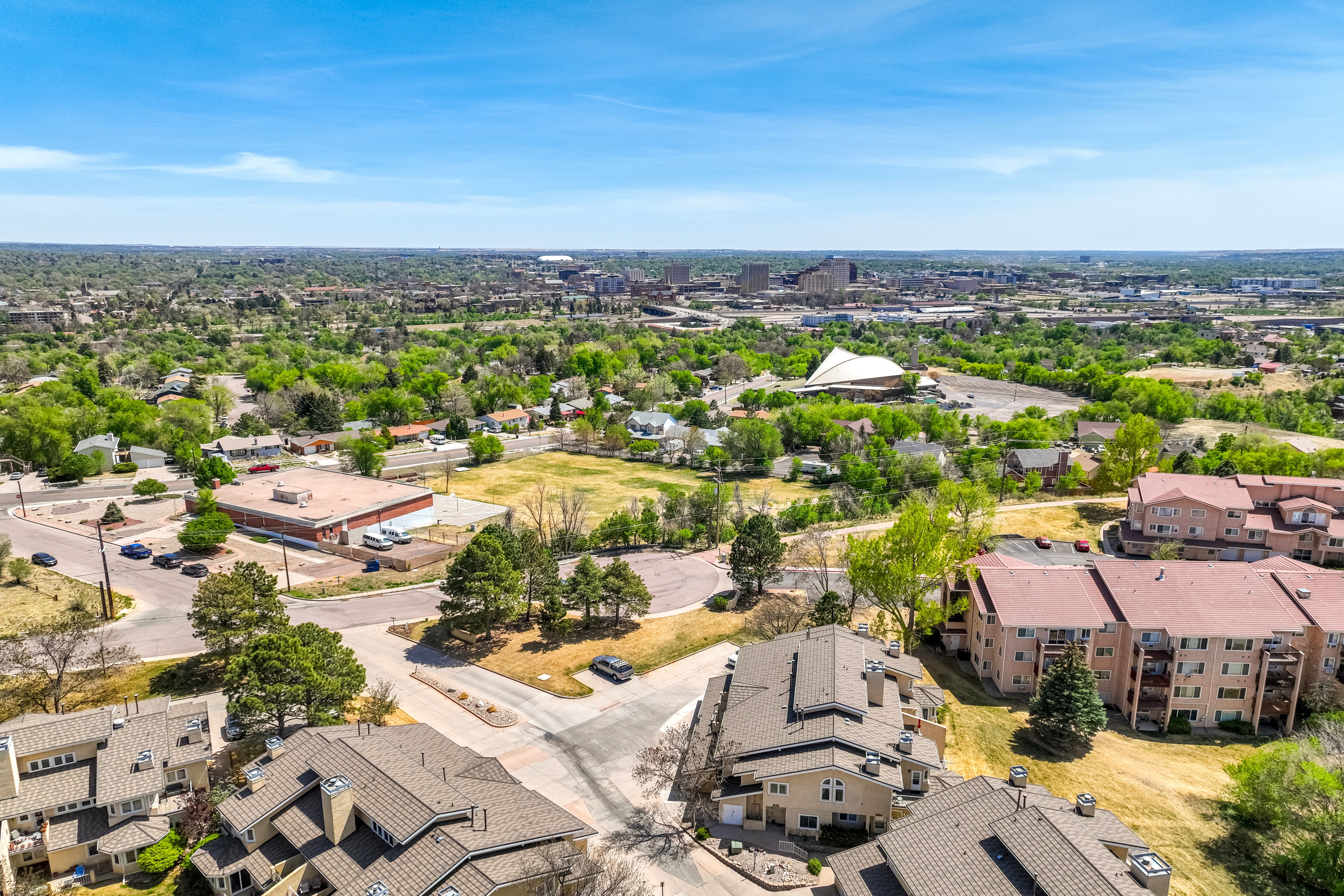  Elevated Westside Style in This Beautifully Refreshed Promontory Point Condo - 物件實景