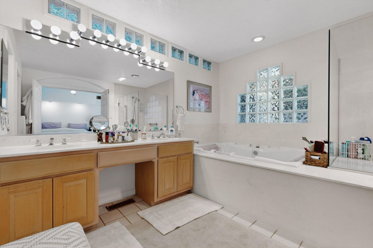 Albuquerque, New Mexico, 87112, United States, 4 Bedrooms Bedrooms, ,3 BathroomsBathrooms,Residential,For Sale,1917546