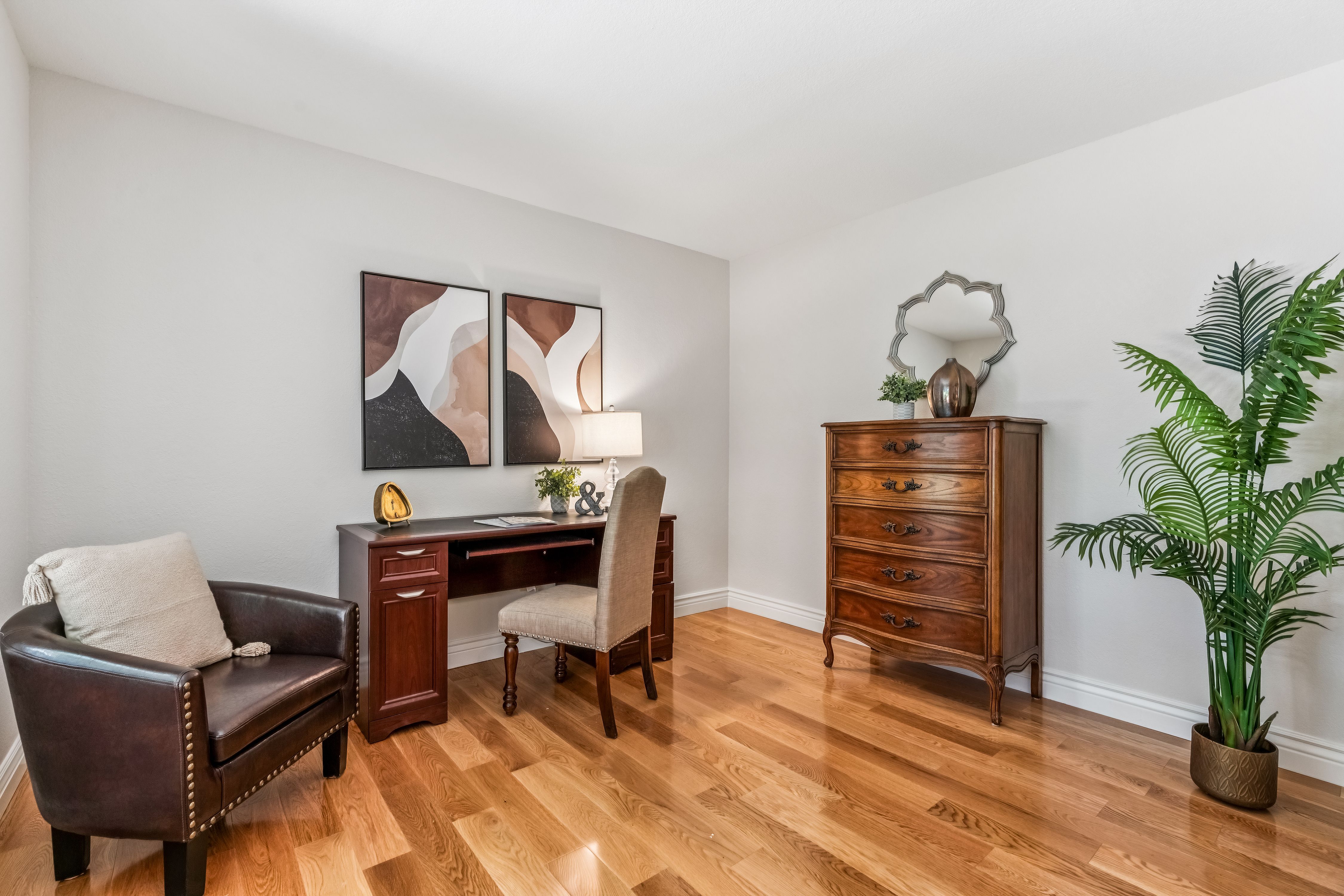  Private, Updated Townhome Surrounded by Majestic Trees - 物件實景