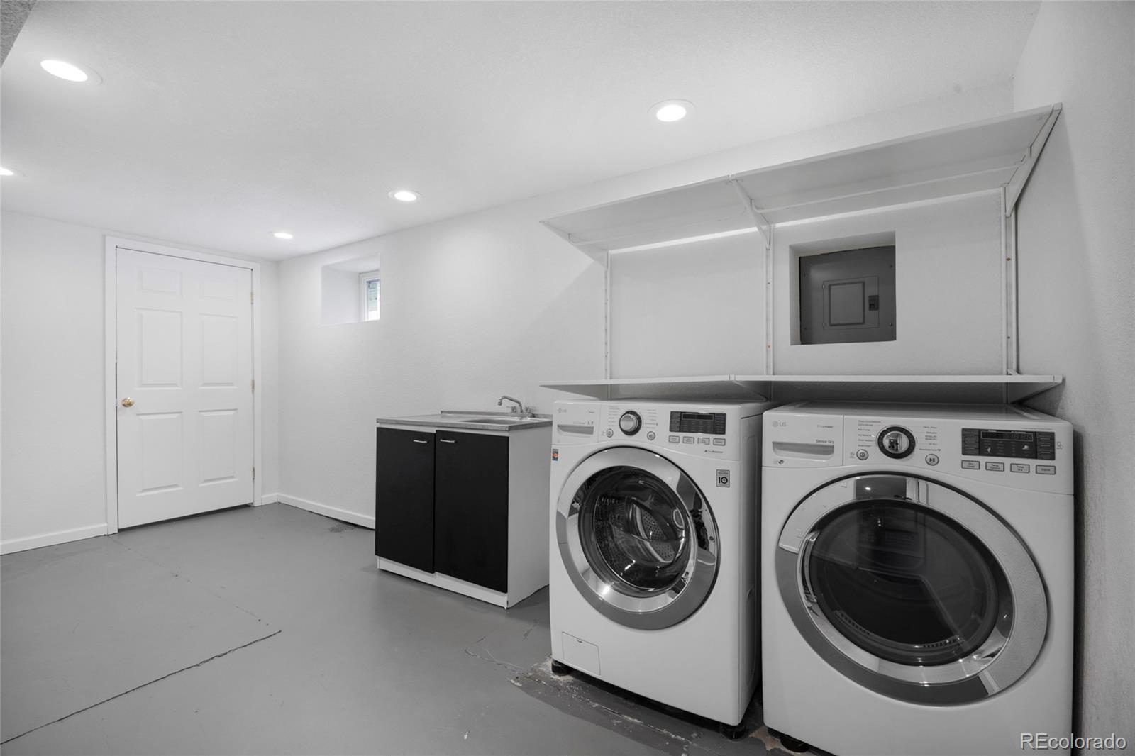 Denver, Colorado, 80224, United States, 4 Bedrooms Bedrooms, ,2 BathroomsBathrooms,Residential,For Sale,1907590