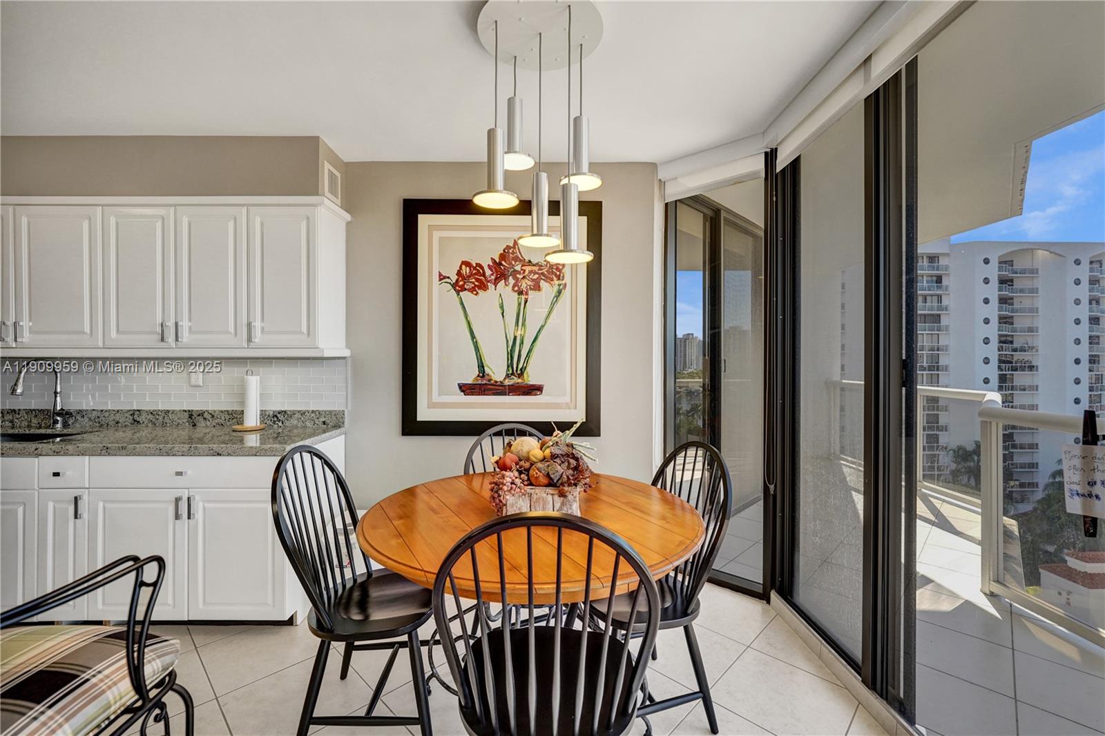 Aventura, Florida, 33180, United States, 2 Bedrooms Bedrooms, ,2 BathroomsBathrooms,Residential,For Sale,1988948