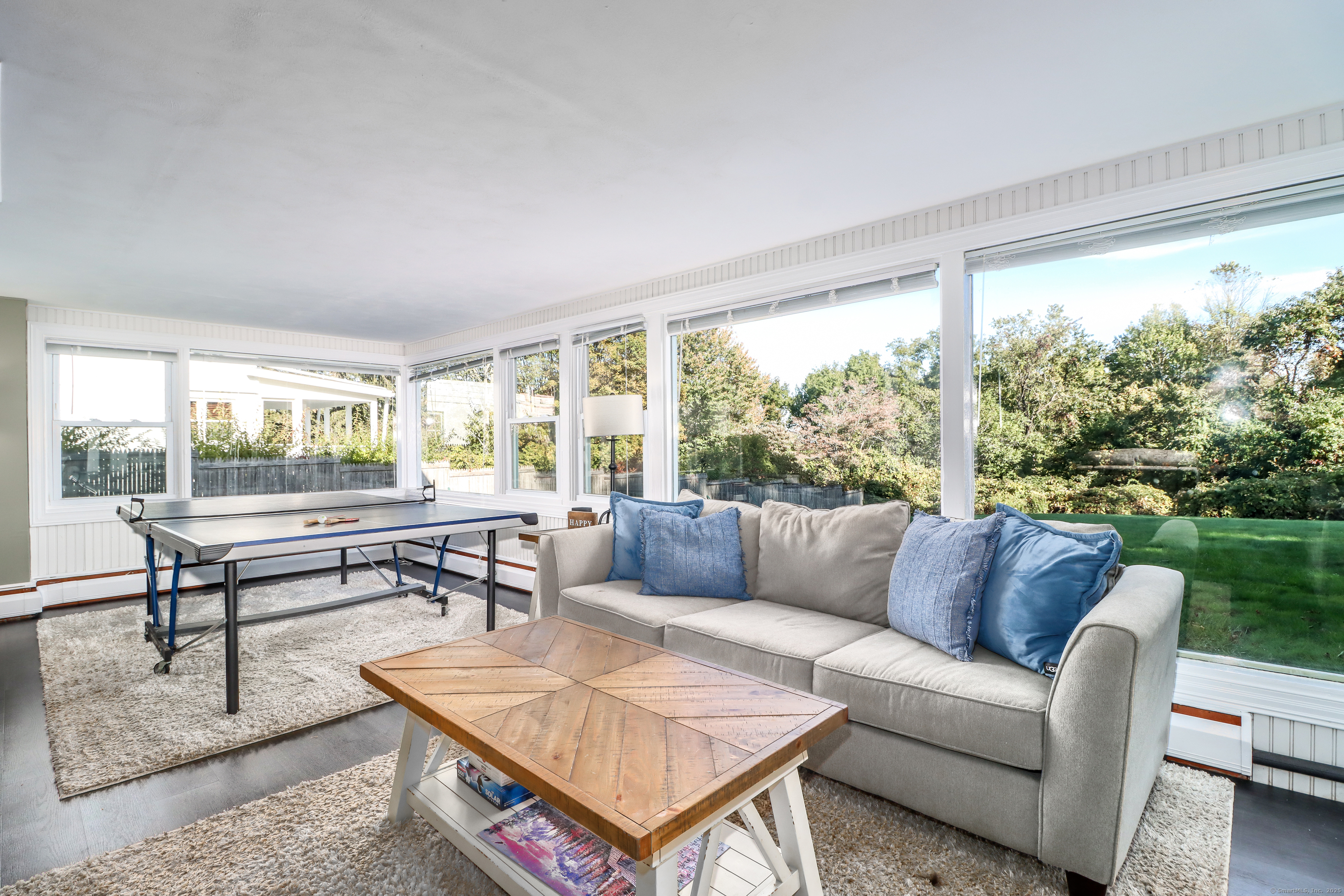 Milford, Connecticut, 06460, United States, 3 Bedrooms Bedrooms, ,2 BathroomsBathrooms,Residential,For Sale,1969052