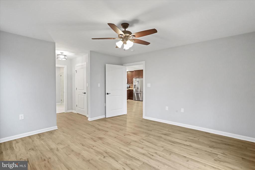 Front Royal, Virginia, 22630, United States, 3 Bedrooms Bedrooms, ,3 BathroomsBathrooms,Residential,For Sale,1996809