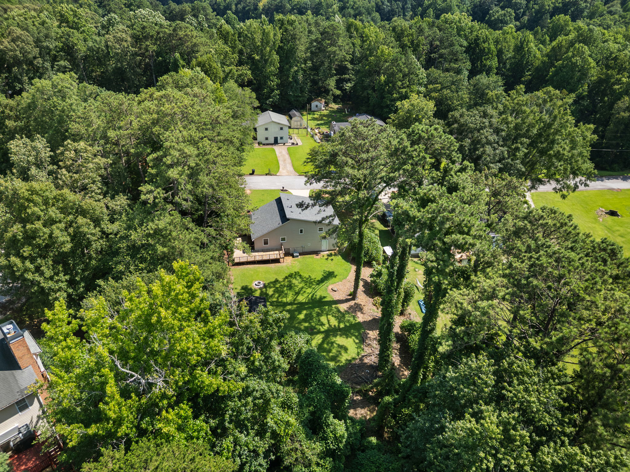  Beautifully Updated Home on Private Lot - 物件實景
