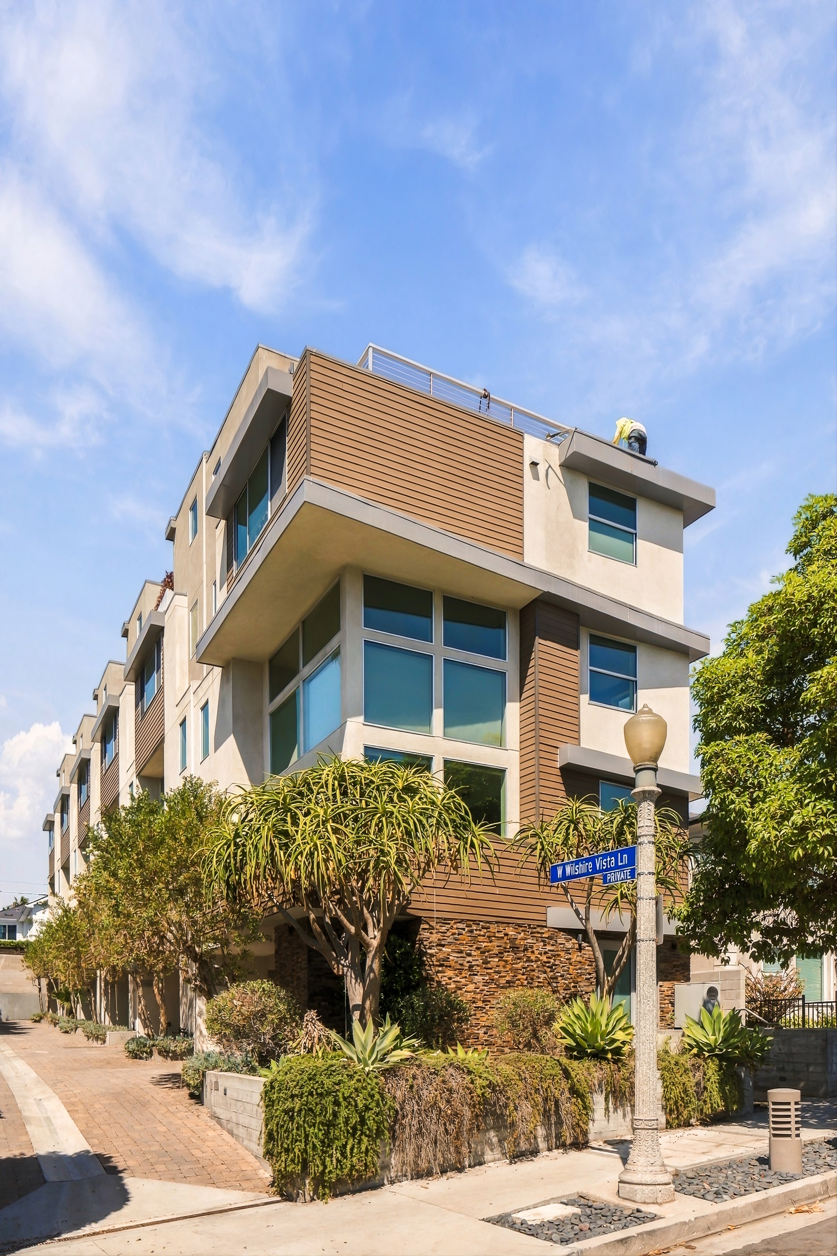  5411 West Wilshire Vista Lane, Los Angeles, CA 90019 - 物件實景