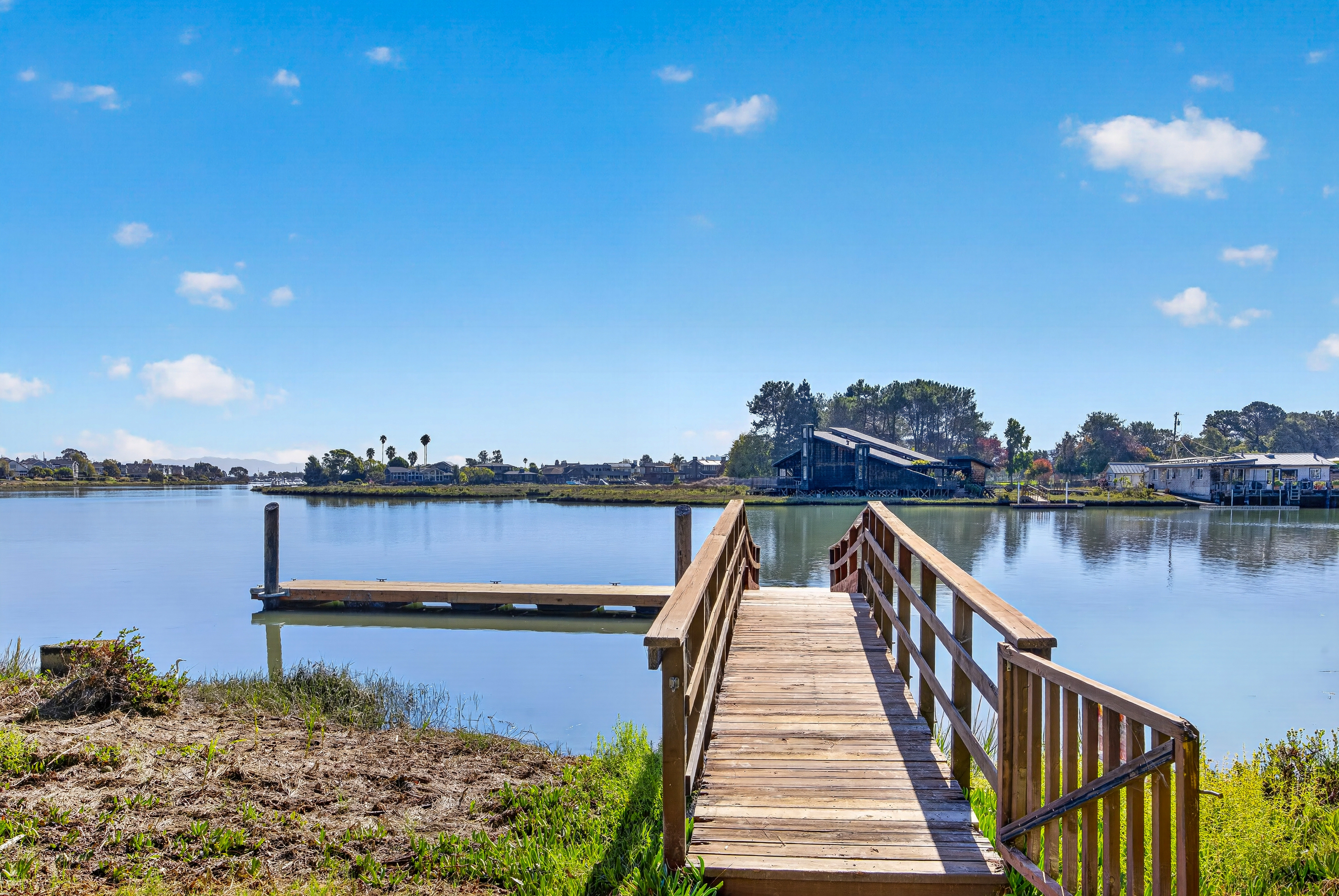  Waterfront Living in the Heart of Greenbrae - 物件實景