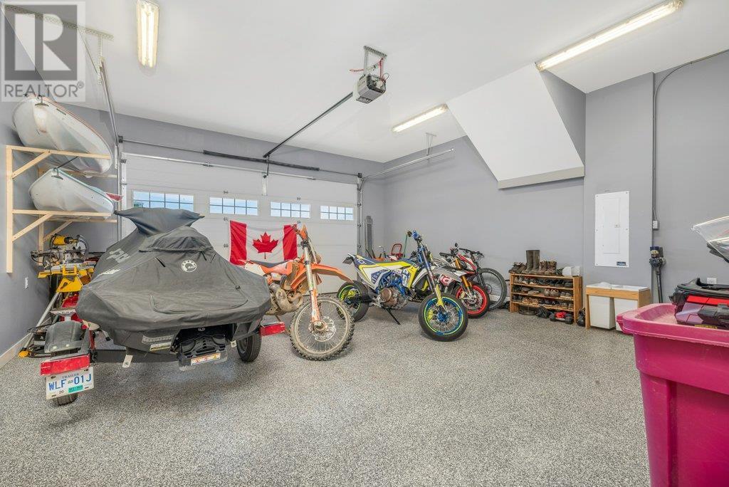 VERNON, British Columbia, V1B 0A3, CA, 4 Bedrooms Bedrooms, ,2 BathroomsBathrooms,Residential,For Sale,1907327